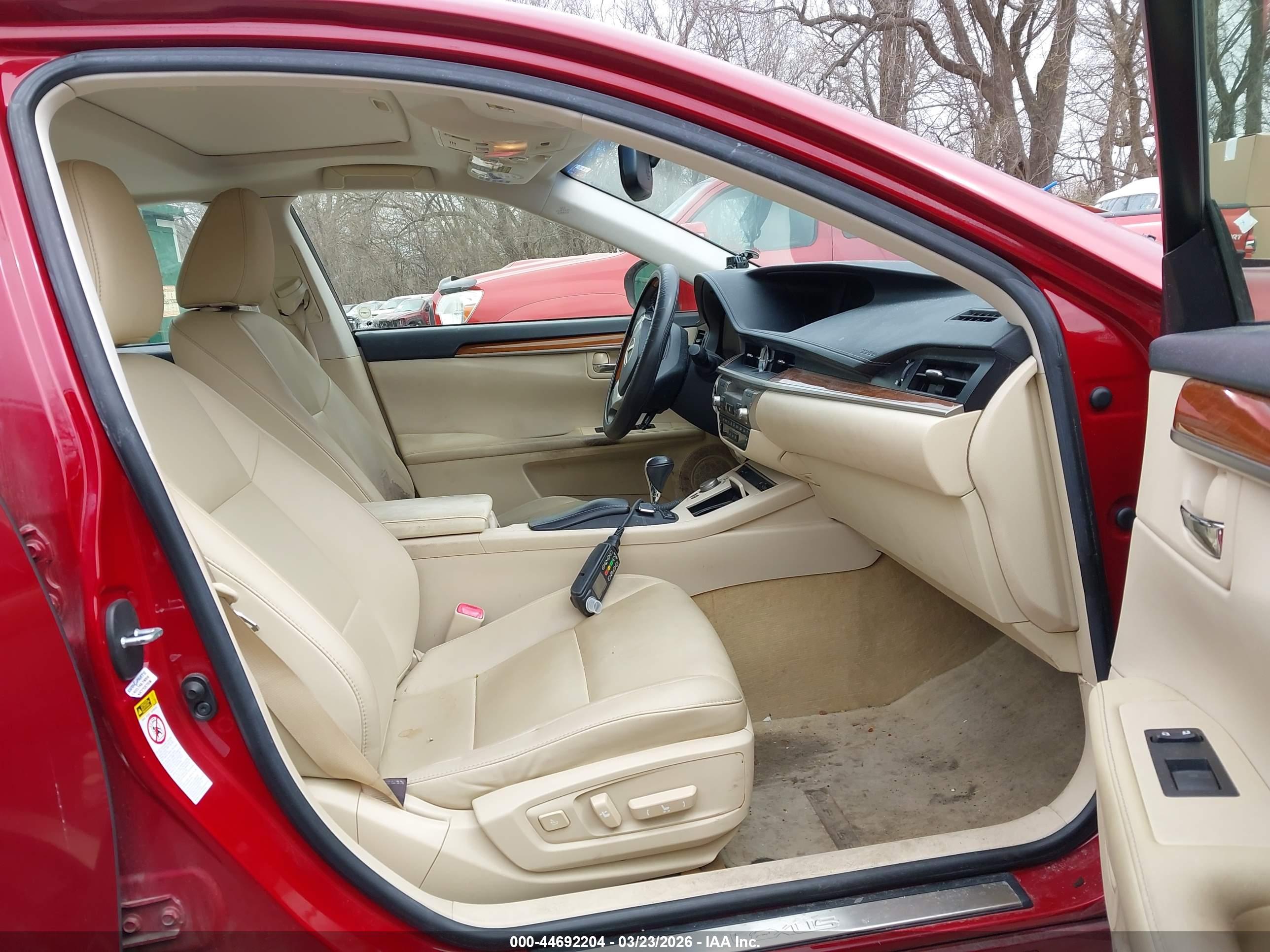 LEXUS ES image 5