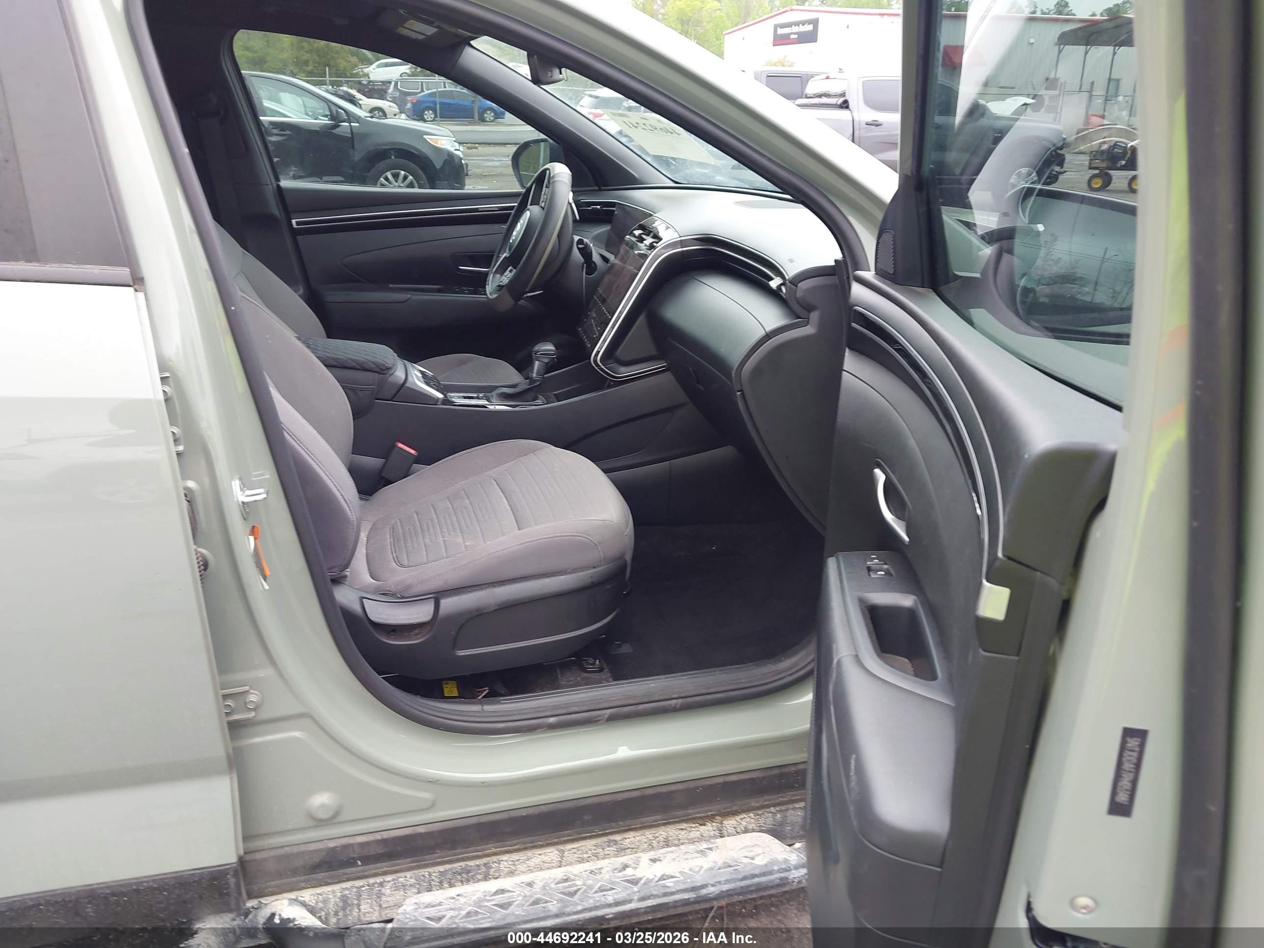 HYUNDAI SANTA image 5