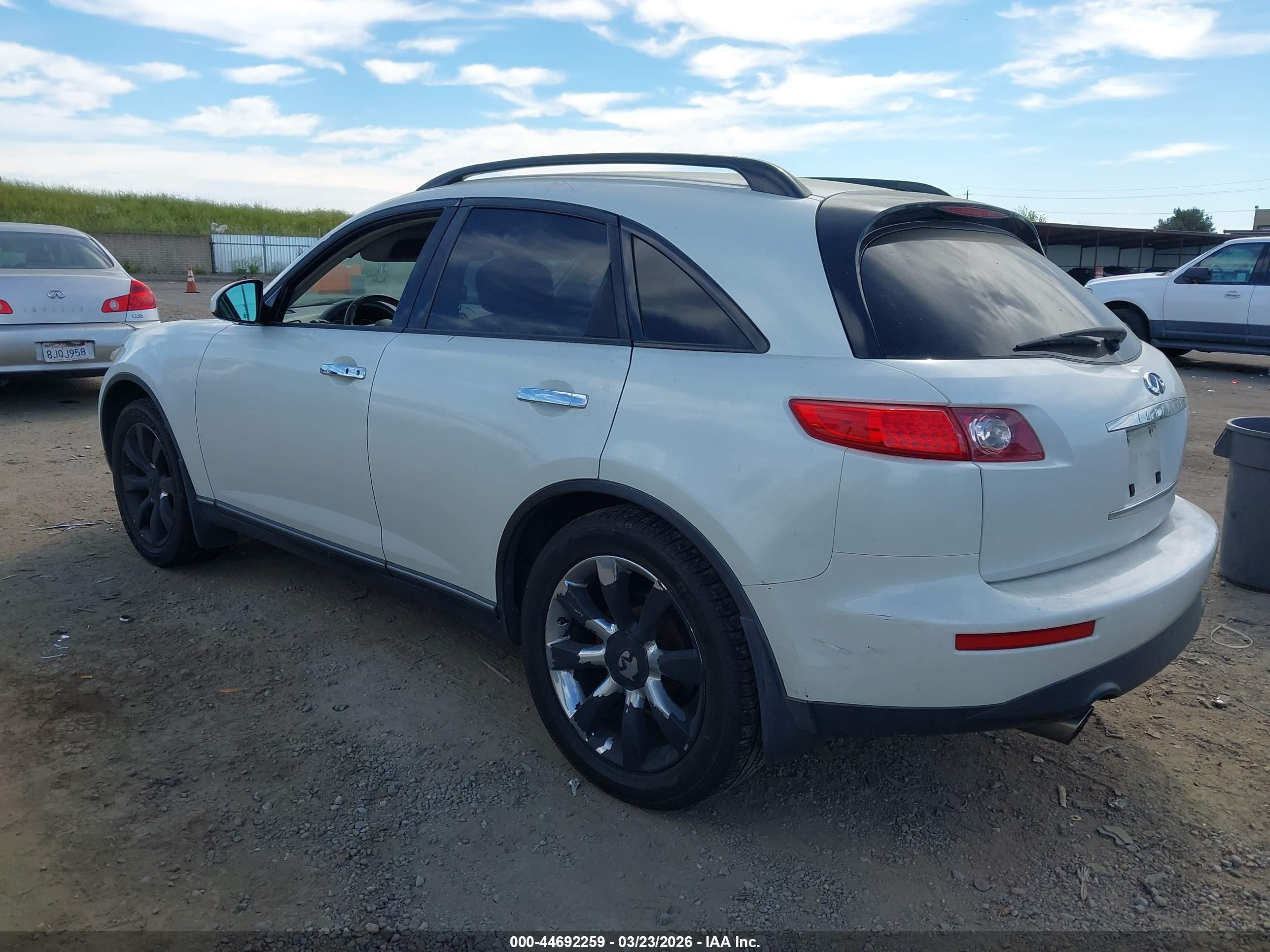 INFINITI FX35 image 3