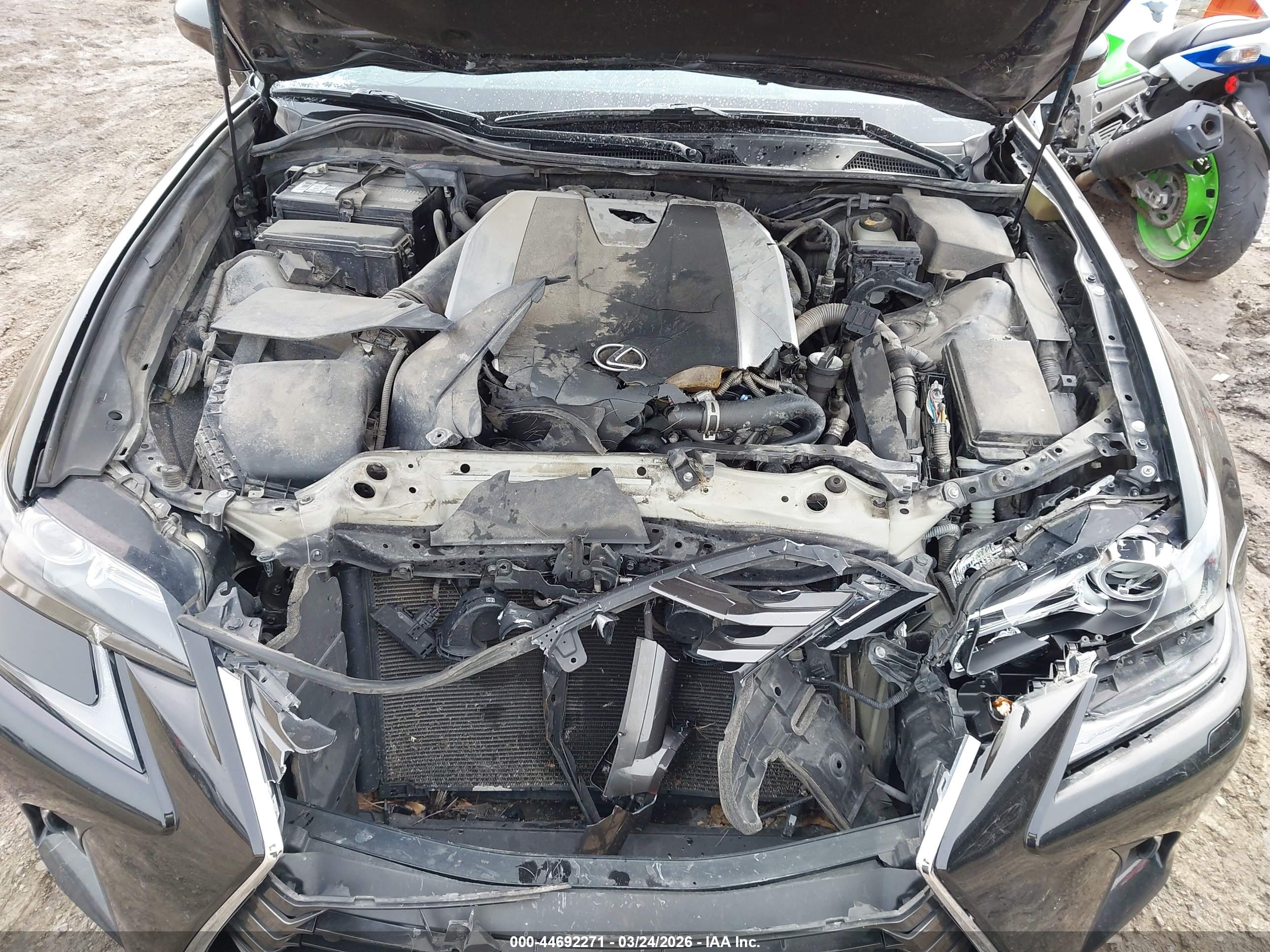 LEXUS GS image 10