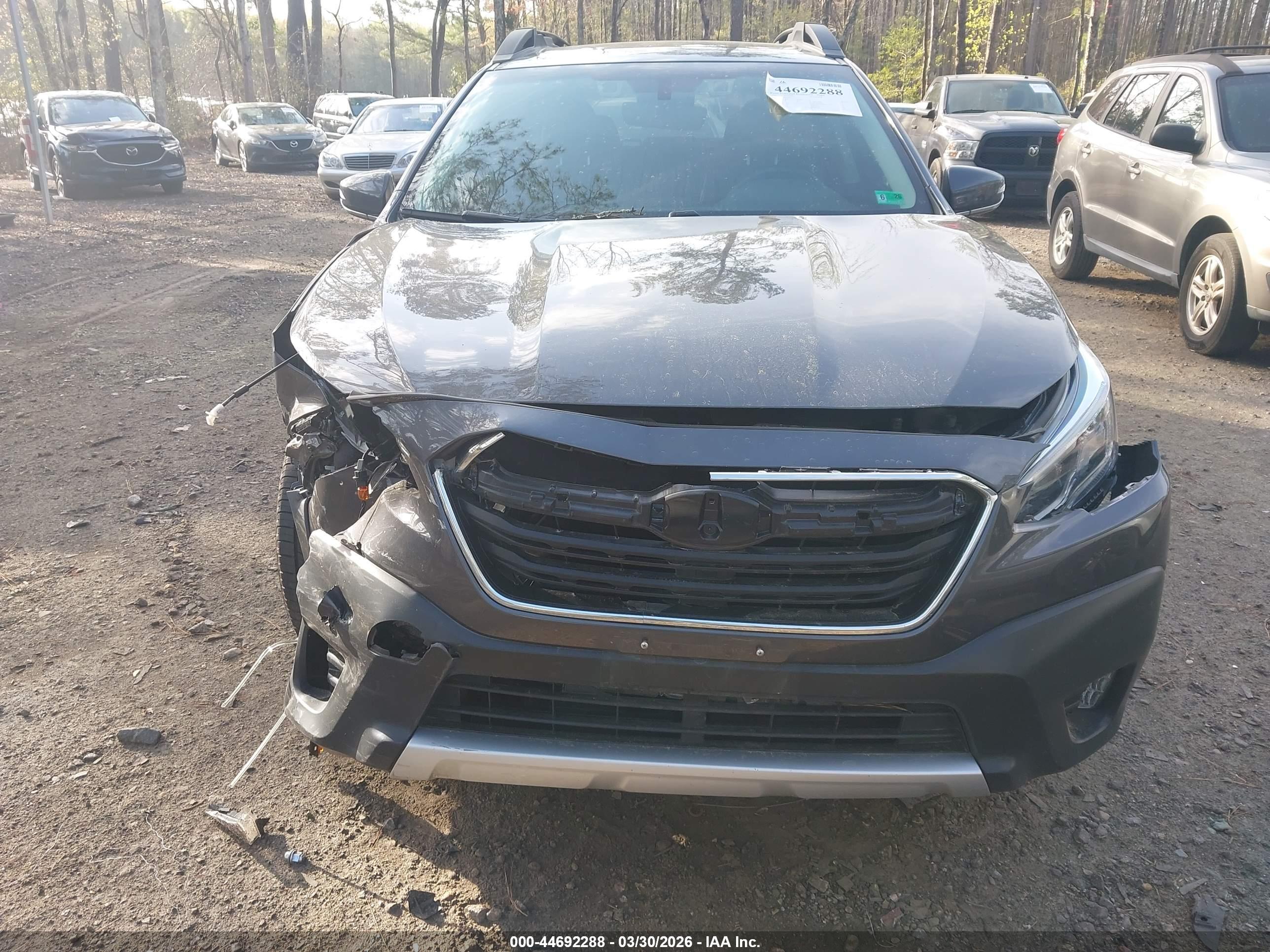 SUBARU OUTBACK image 6
