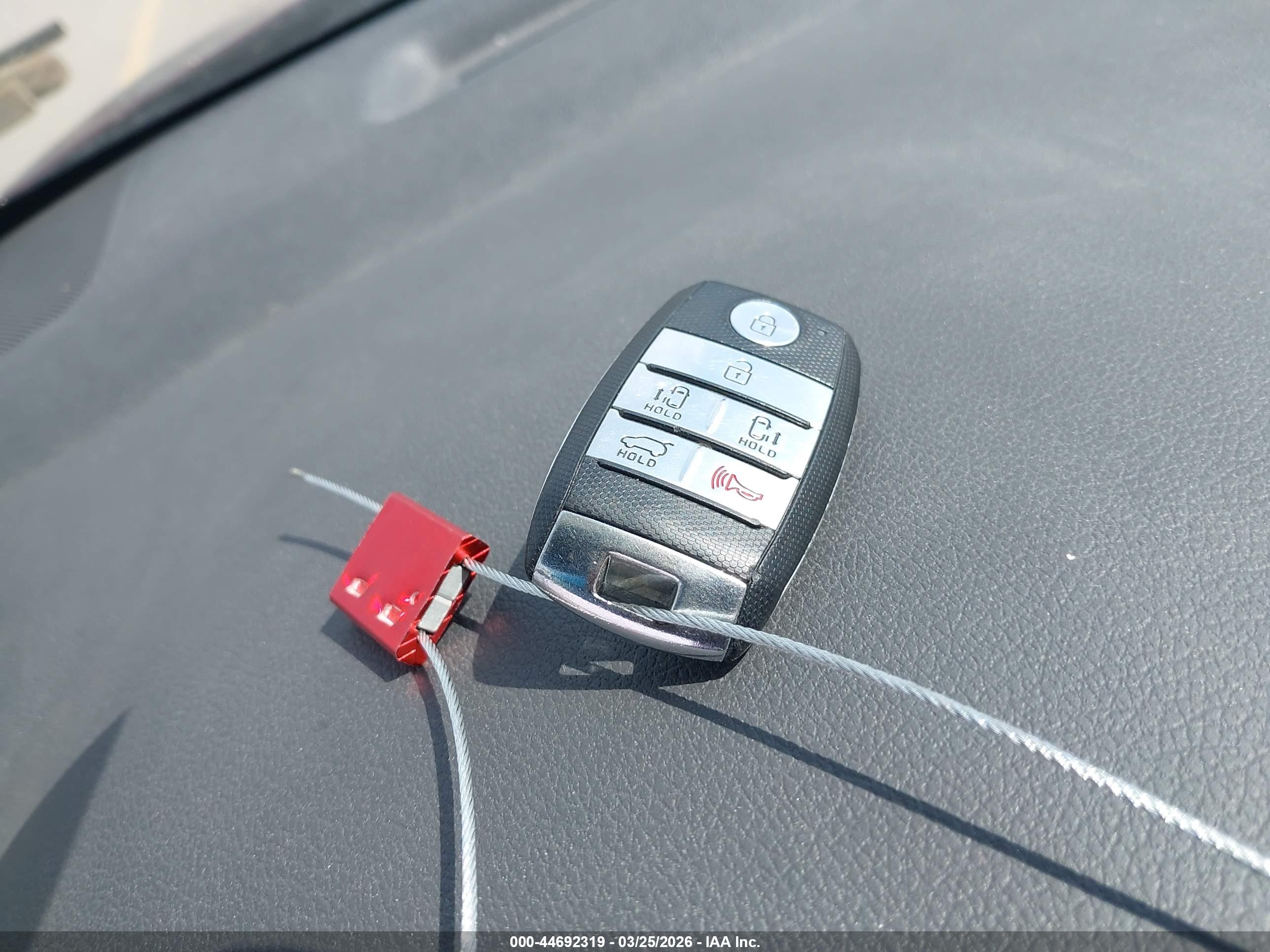 KIA SEDONA image 11