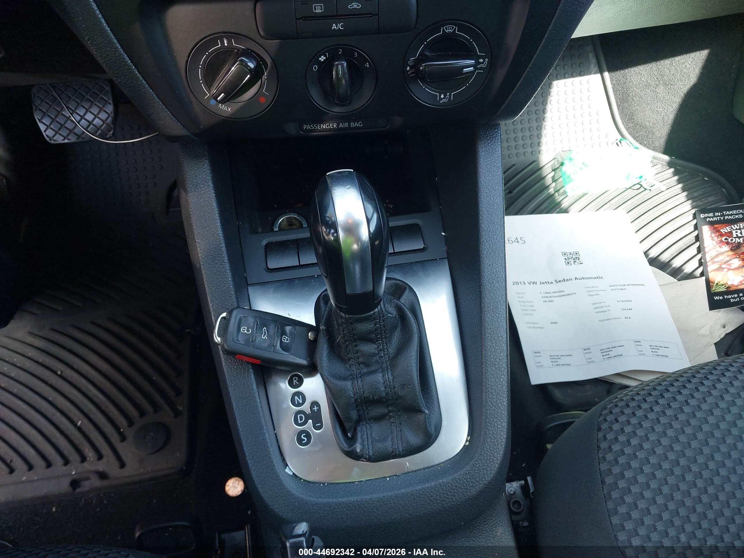 VOLKSWAGEN JETTA image 11