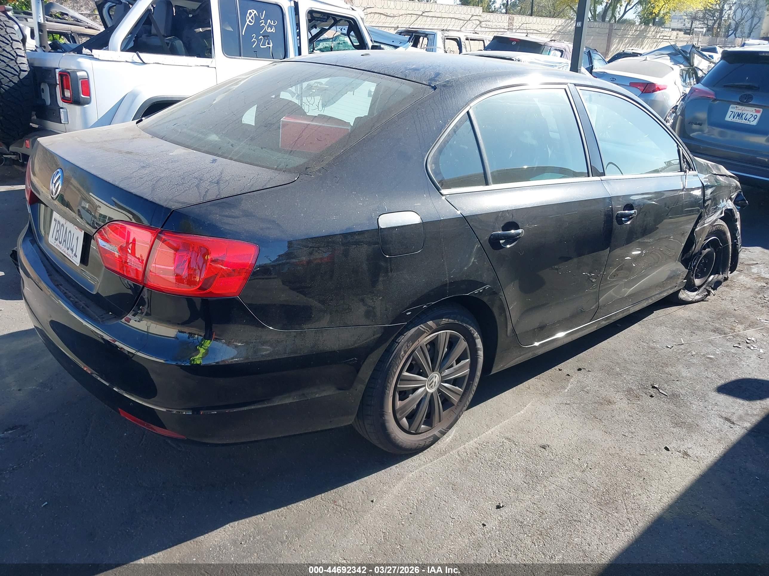 VOLKSWAGEN JETTA image 4