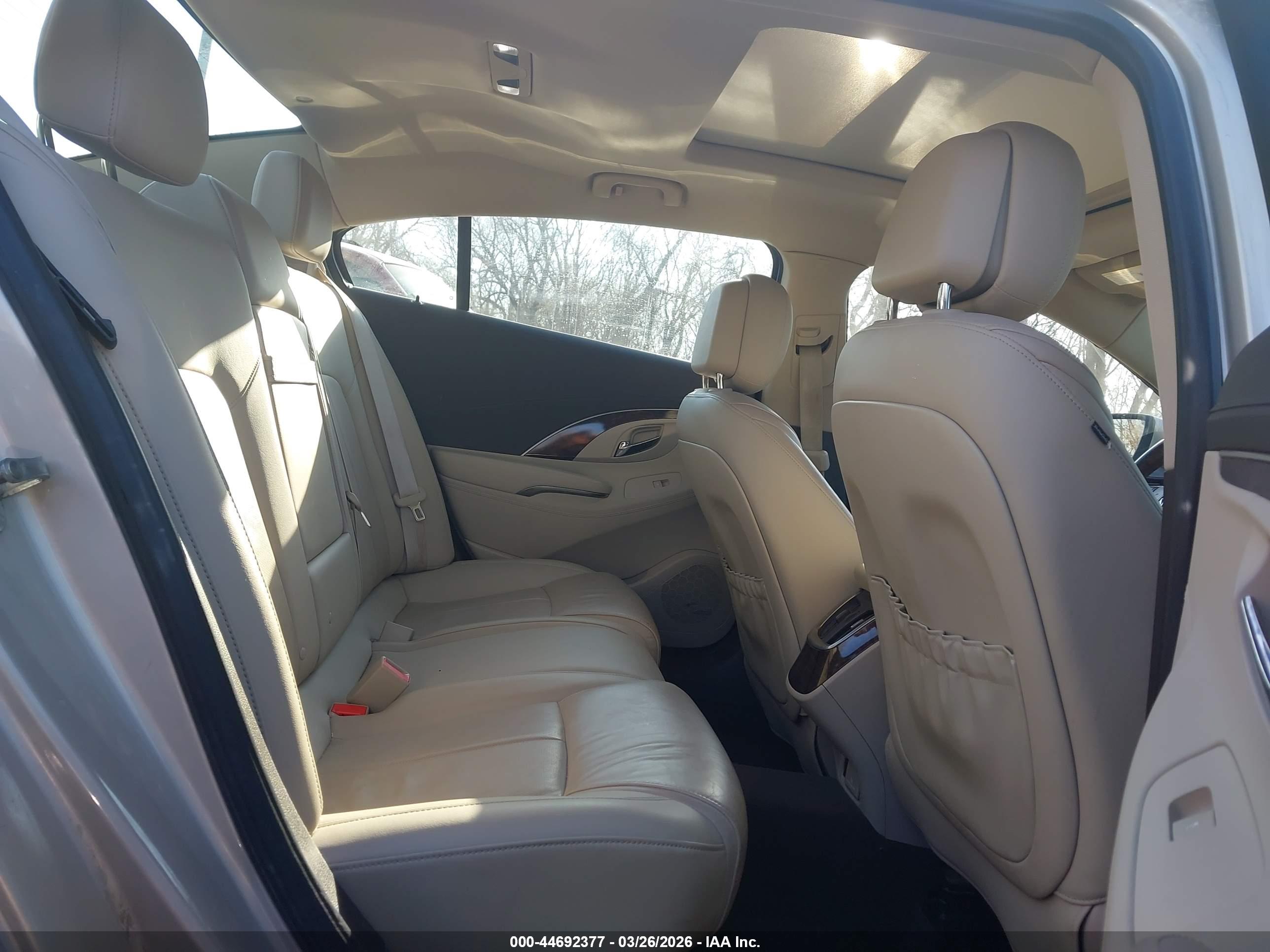 BUICK LACROSSE image 8