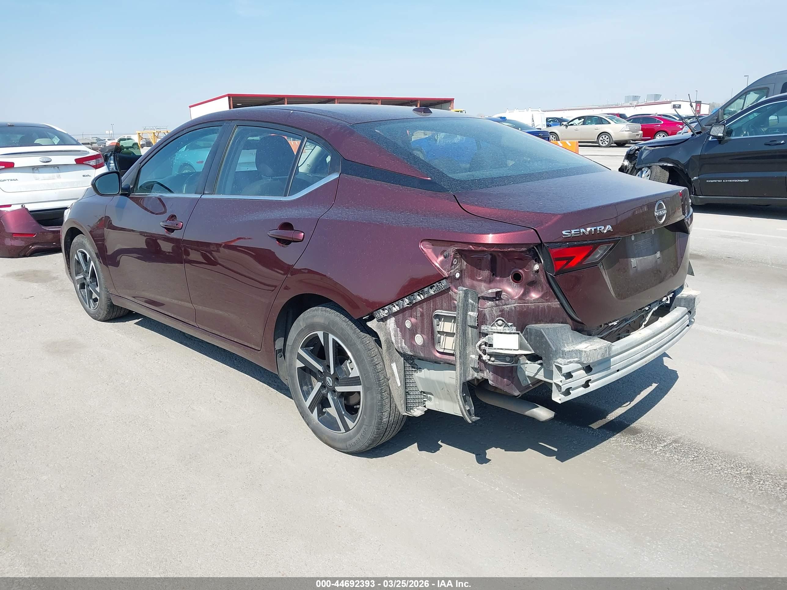 NISSAN SENTRA image 3
