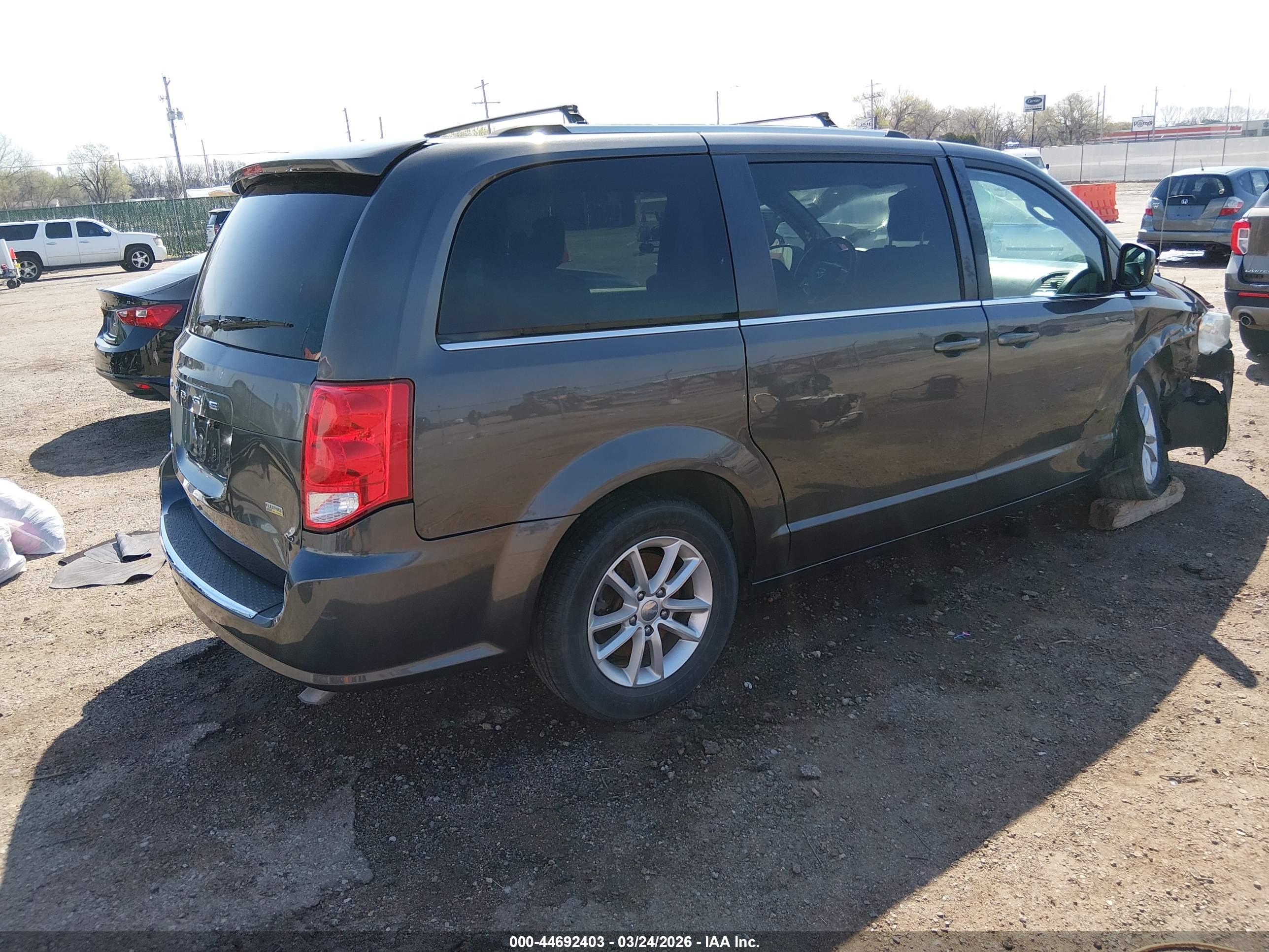 DODGE GRAND image 4