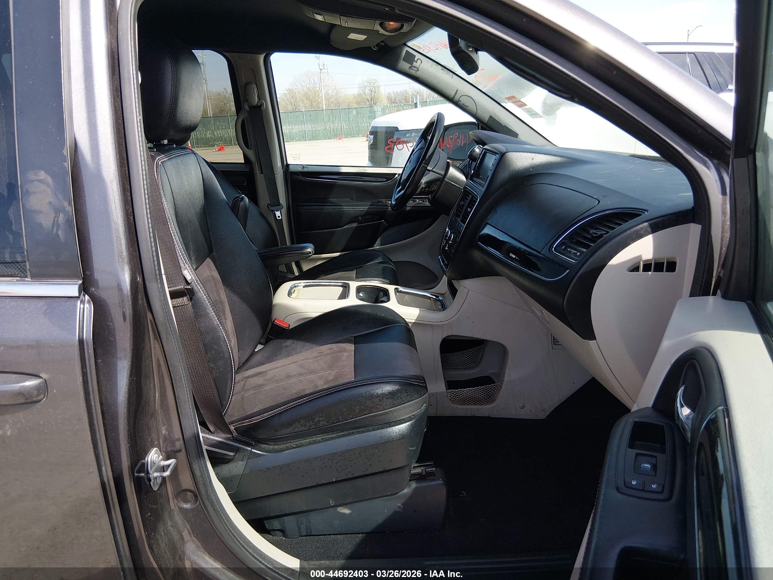DODGE GRAND image 5