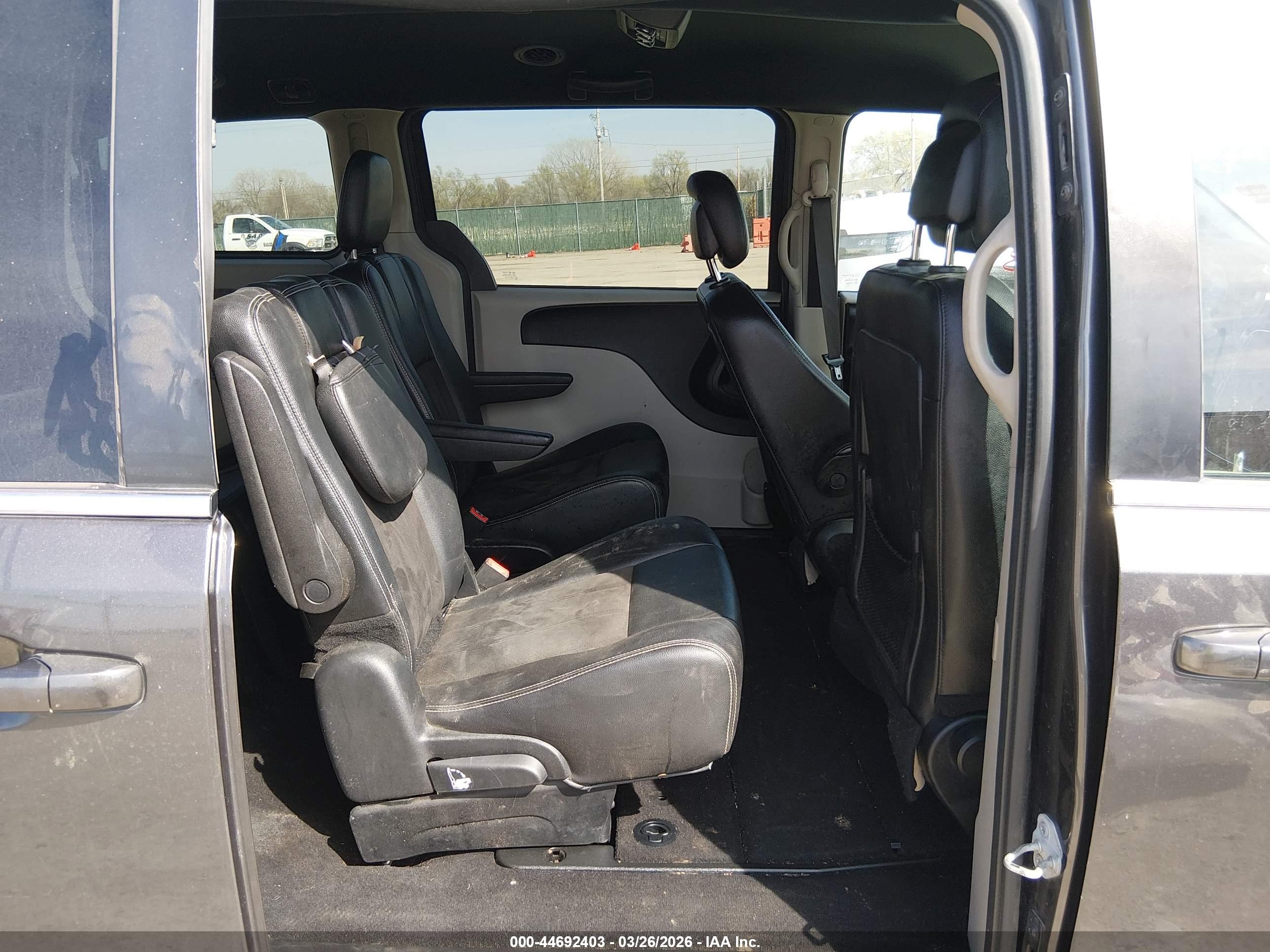 DODGE GRAND image 8