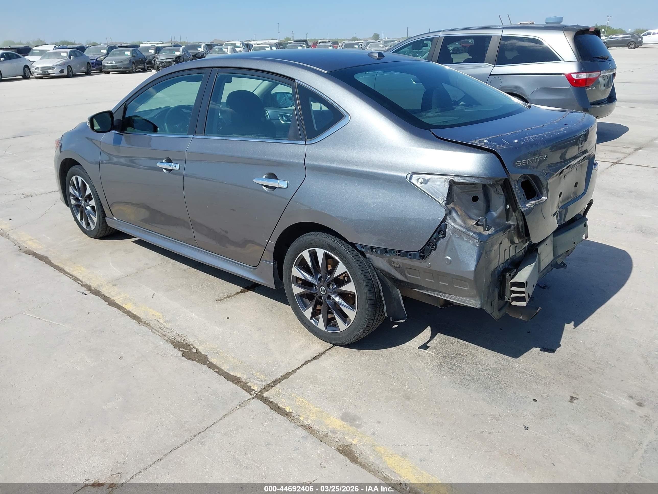 NISSAN SENTRA image 3