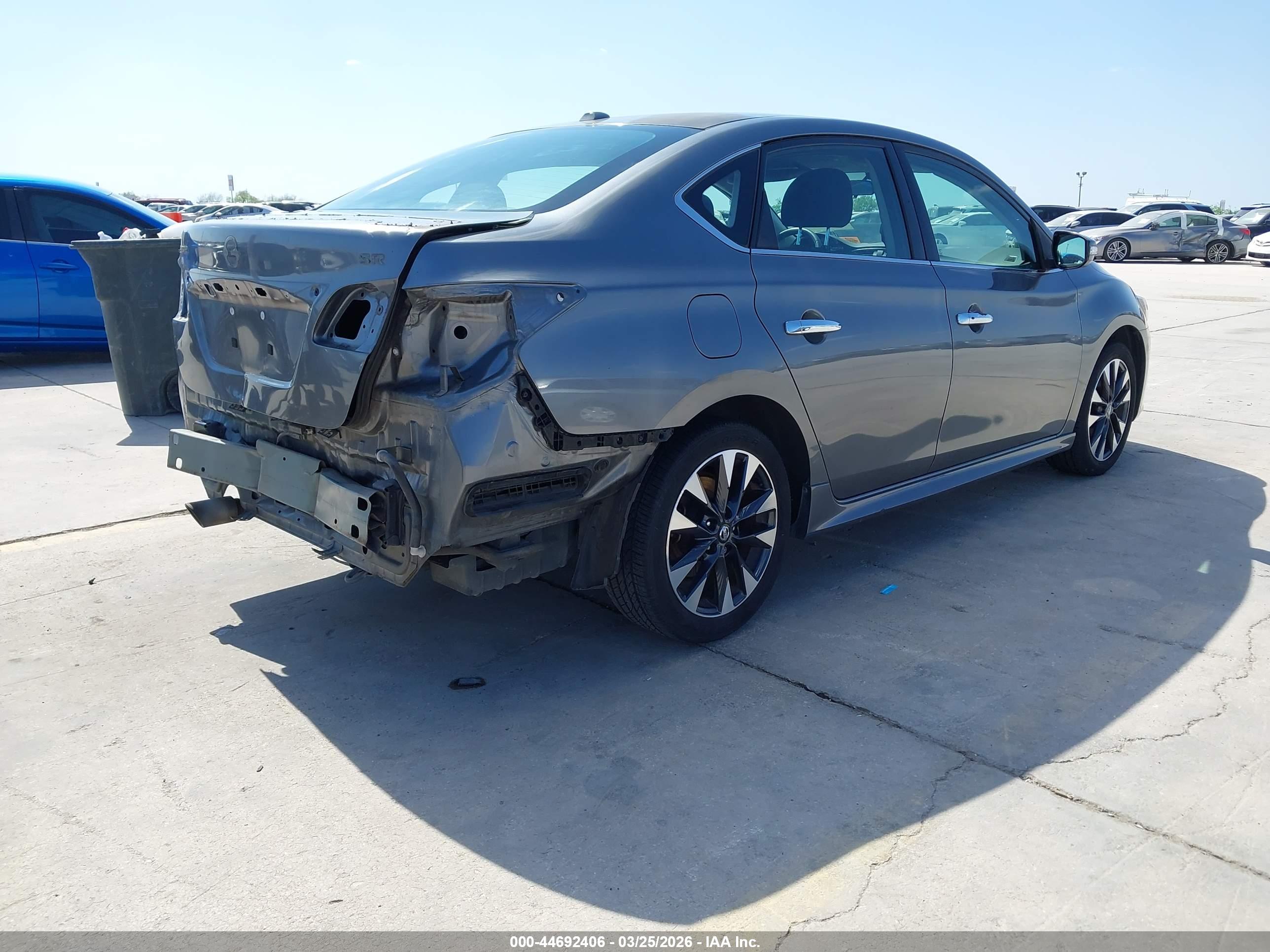 NISSAN SENTRA image 4