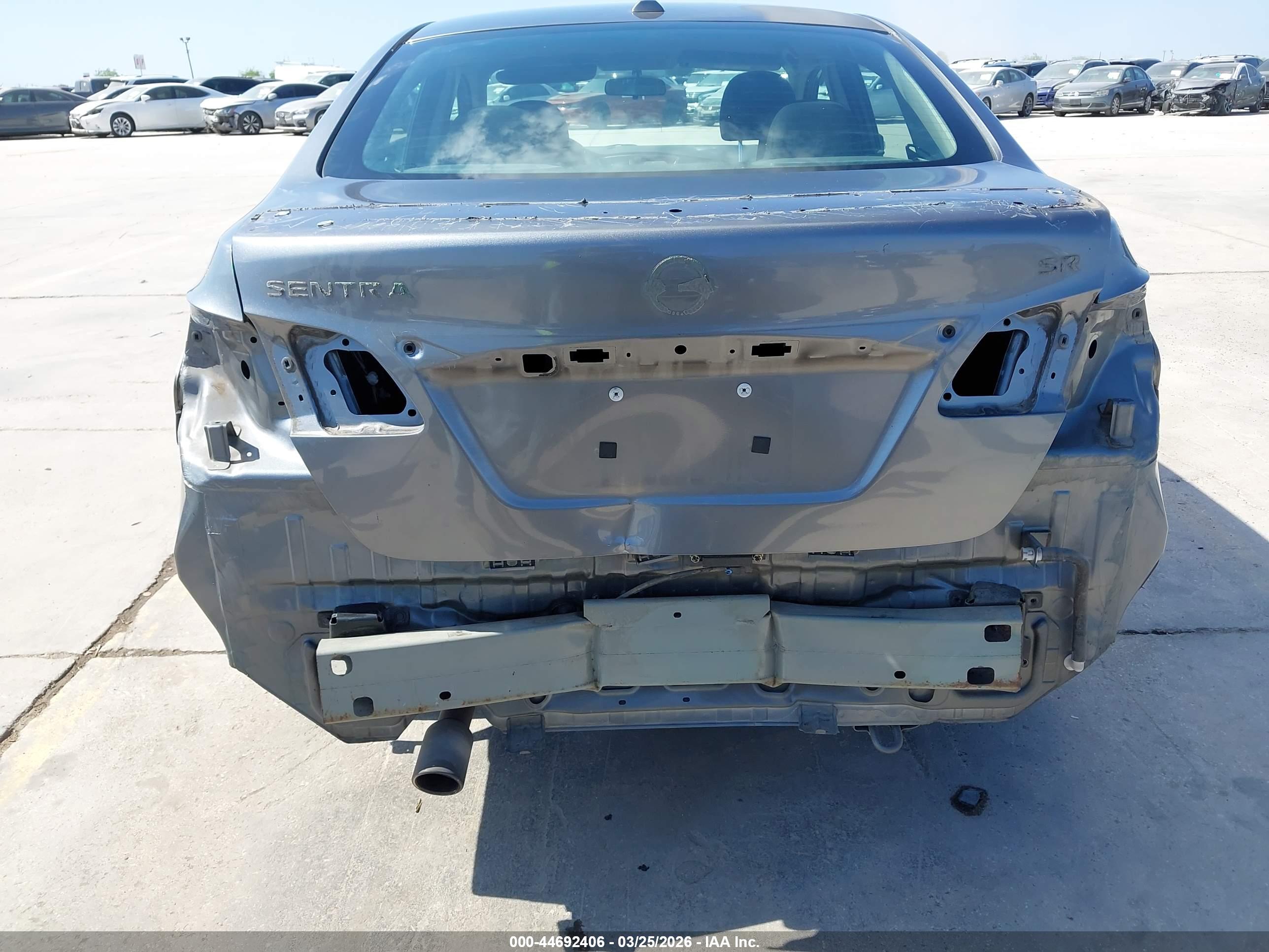 NISSAN SENTRA image 6