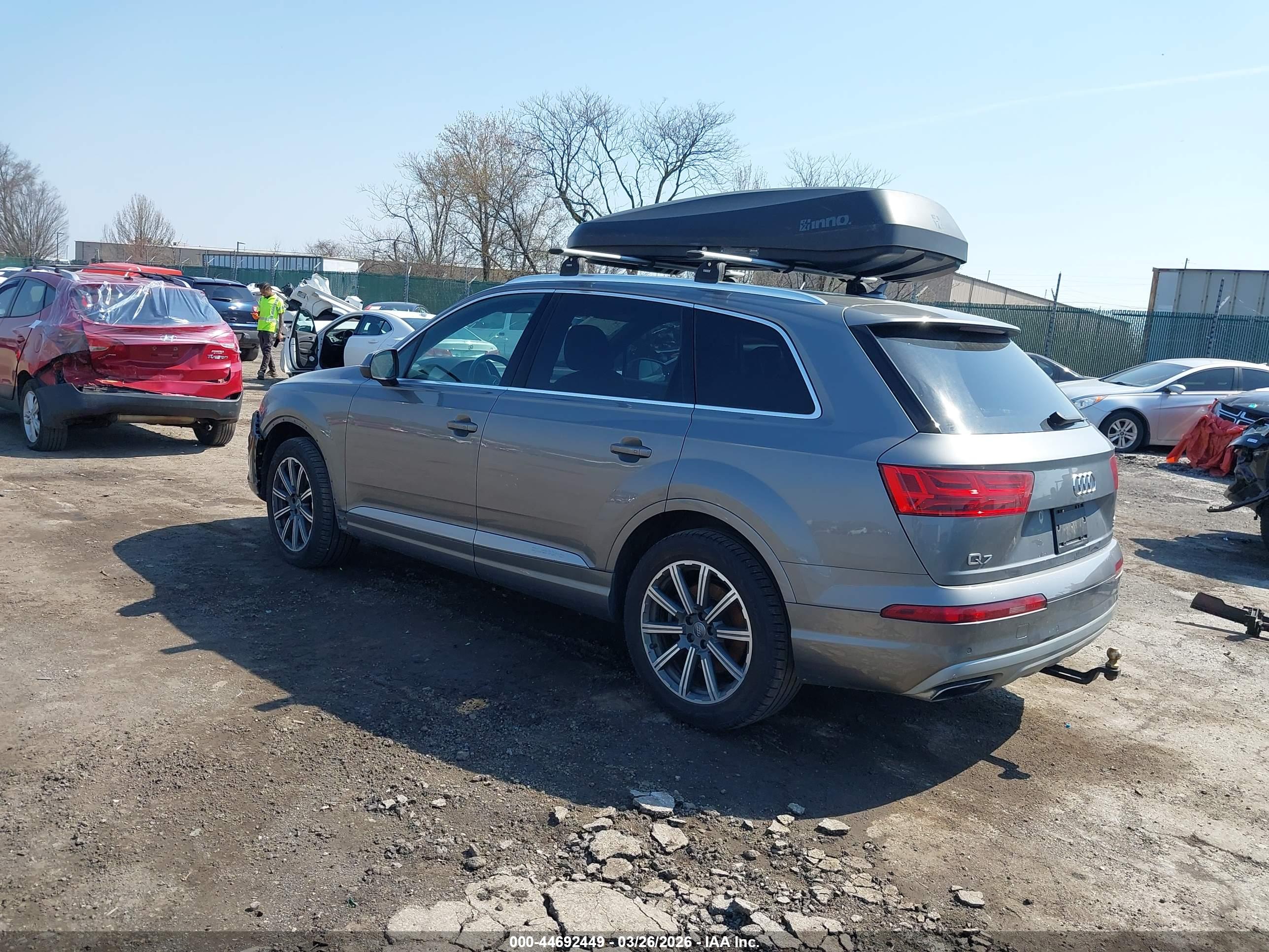 AUDI Q7 image 3