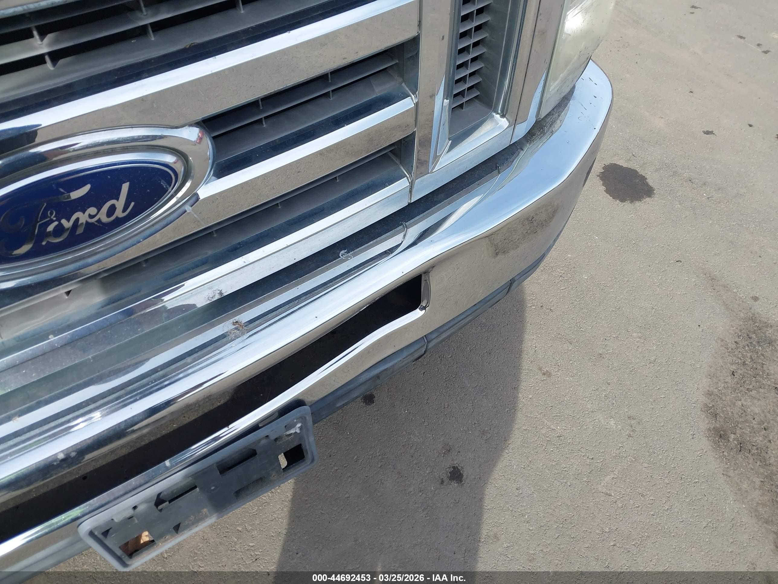 FORD E-150 image 6