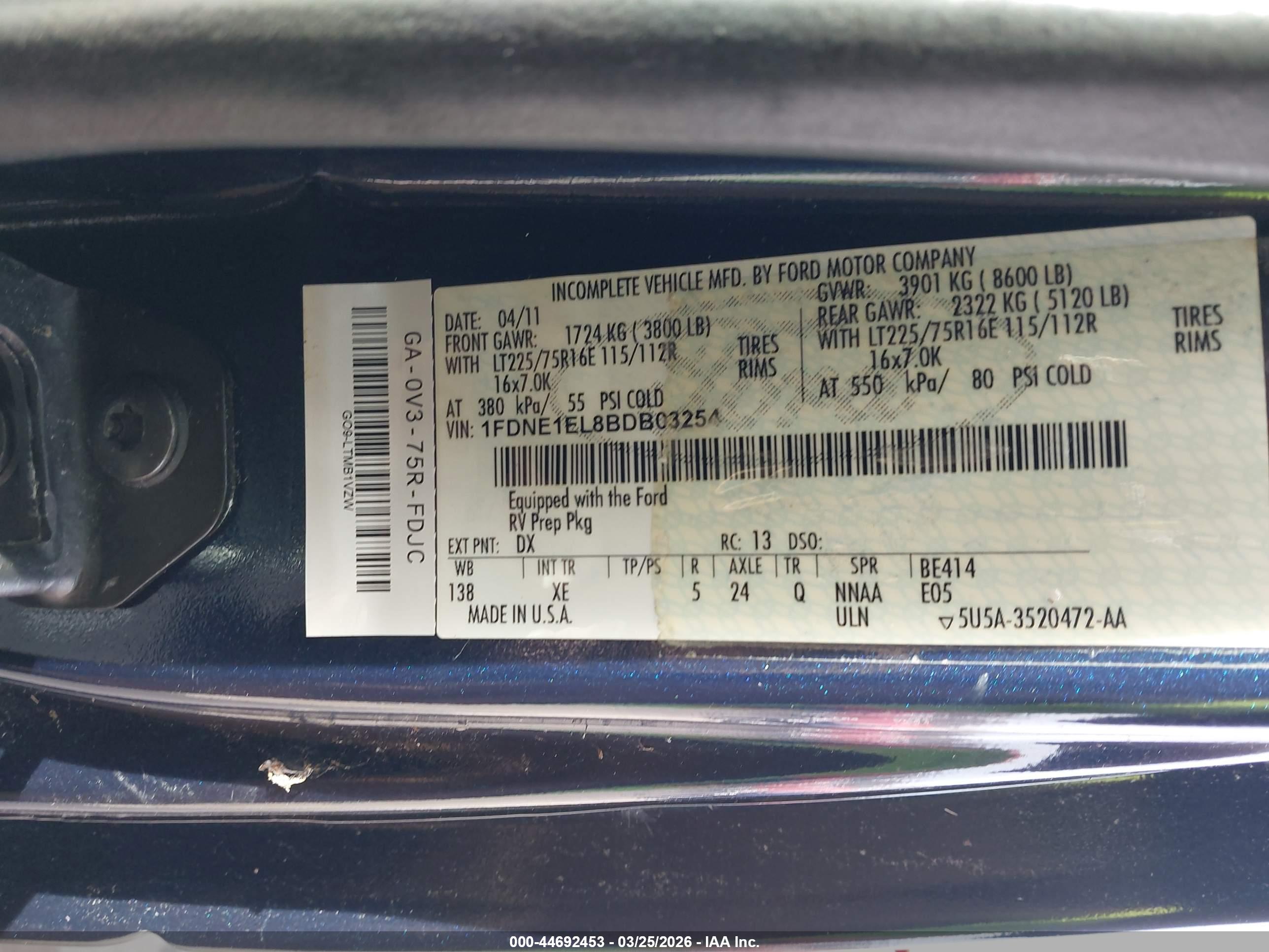 FORD E-150 image 9