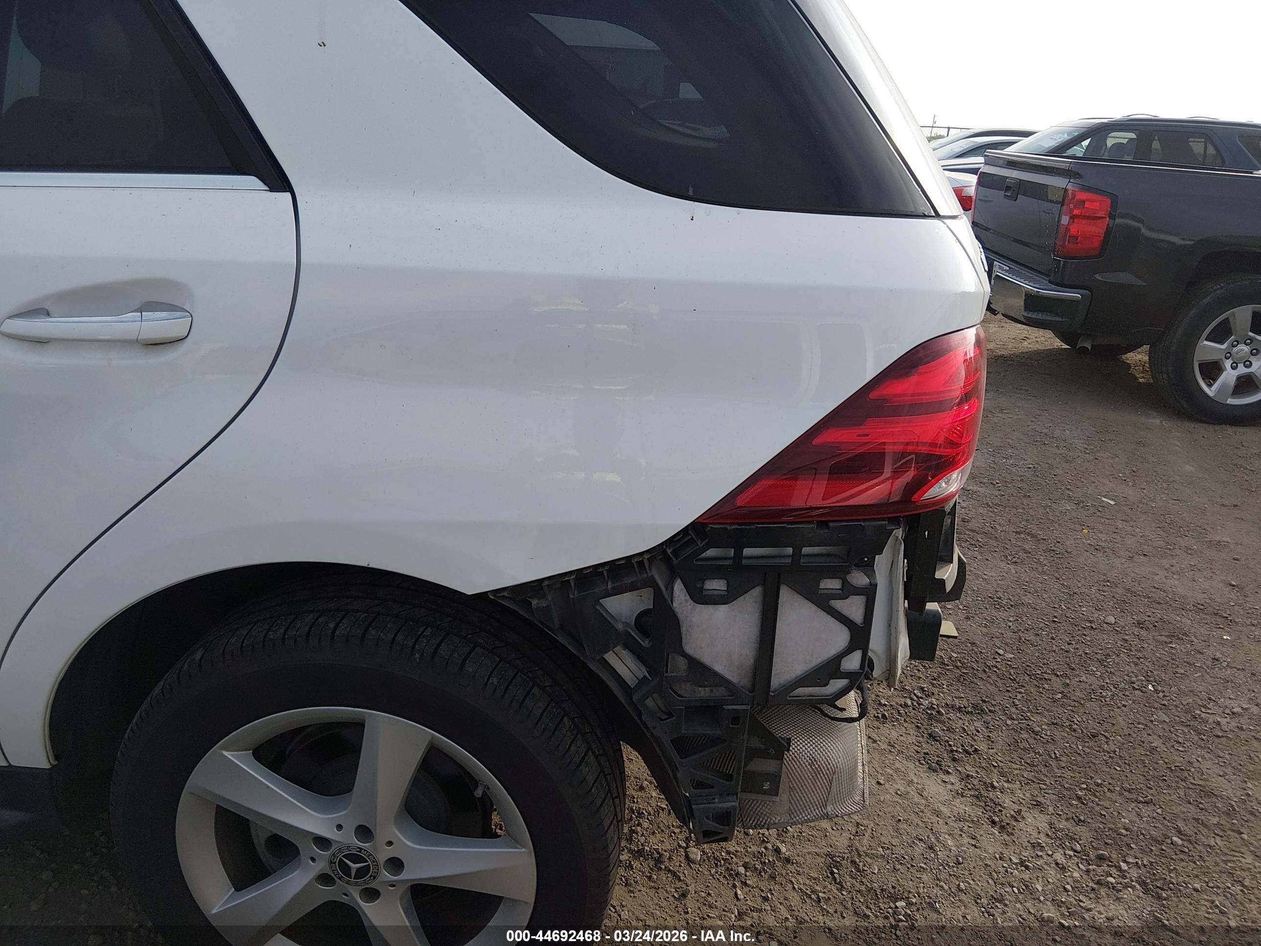 MERCEDES-BENZ GLE image 6