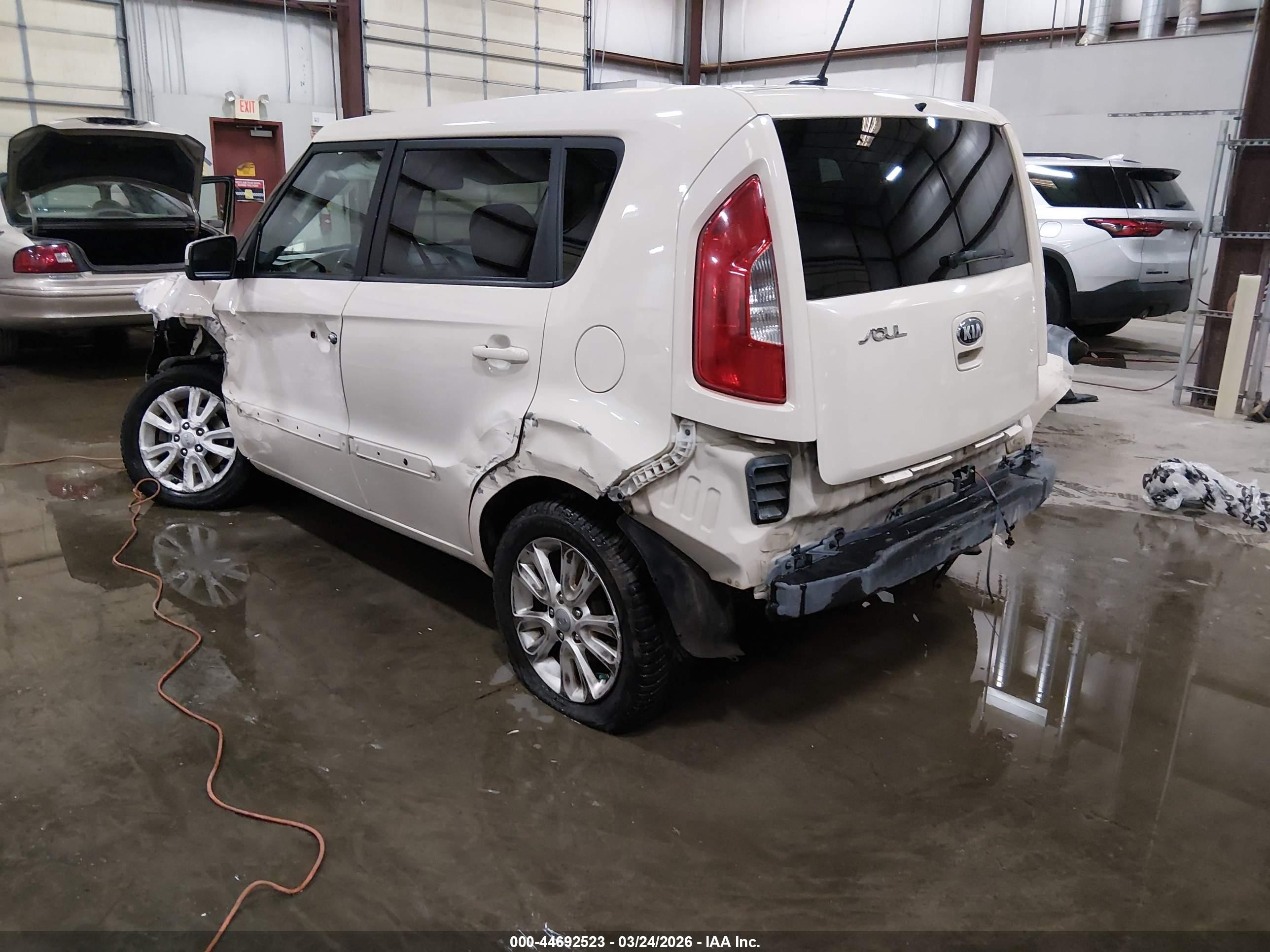 KIA SOUL image 3