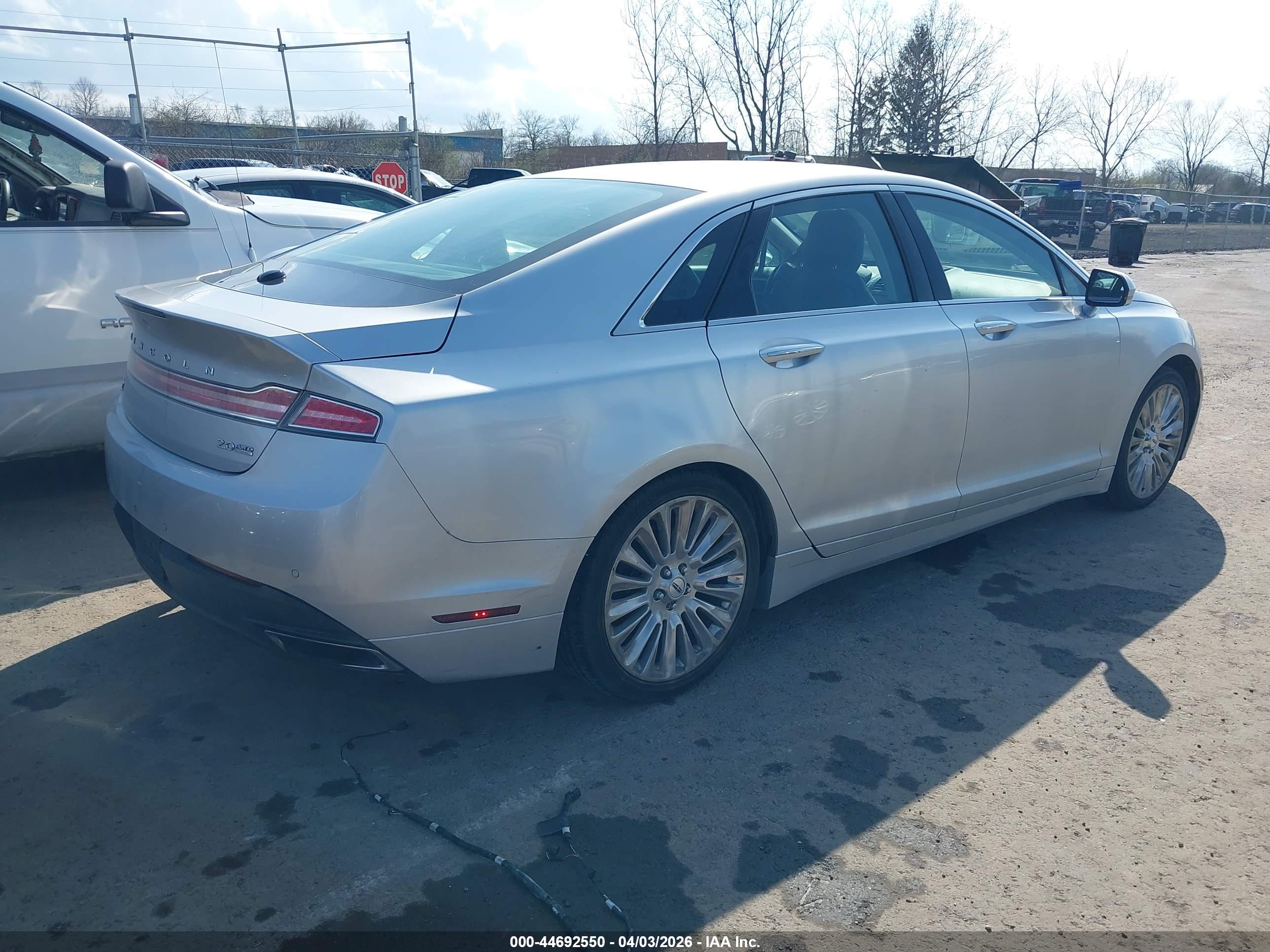 LINCOLN MKZ image 4