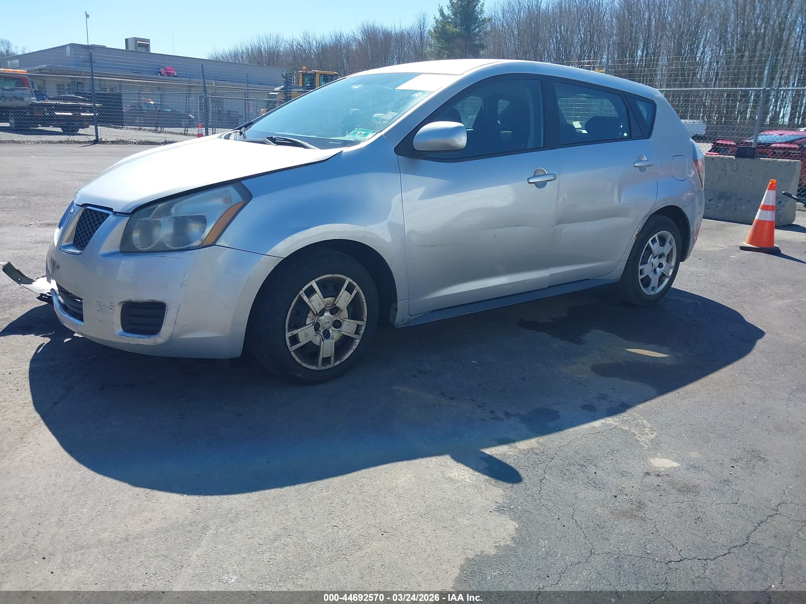 PONTIAC VIBE image 2