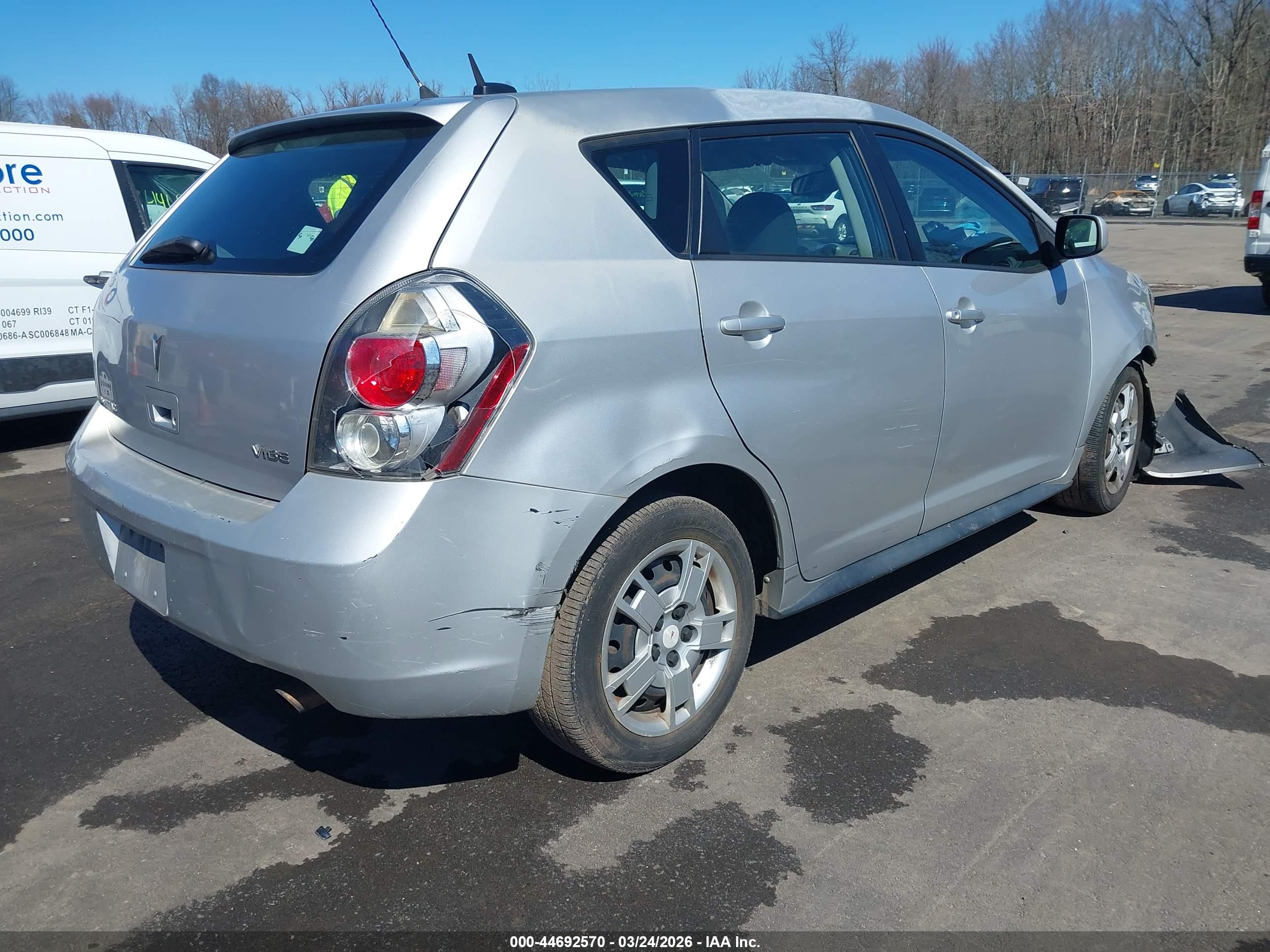 PONTIAC VIBE image 4