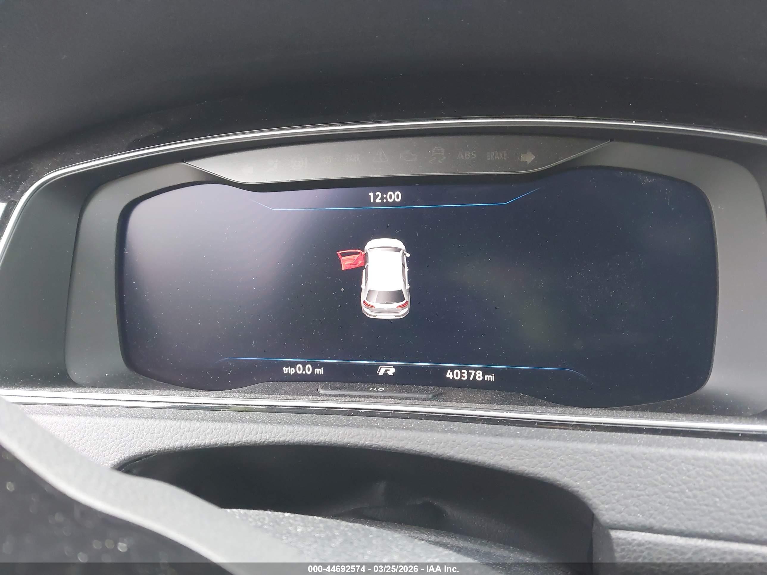 VOLKSWAGEN GOLF image 7