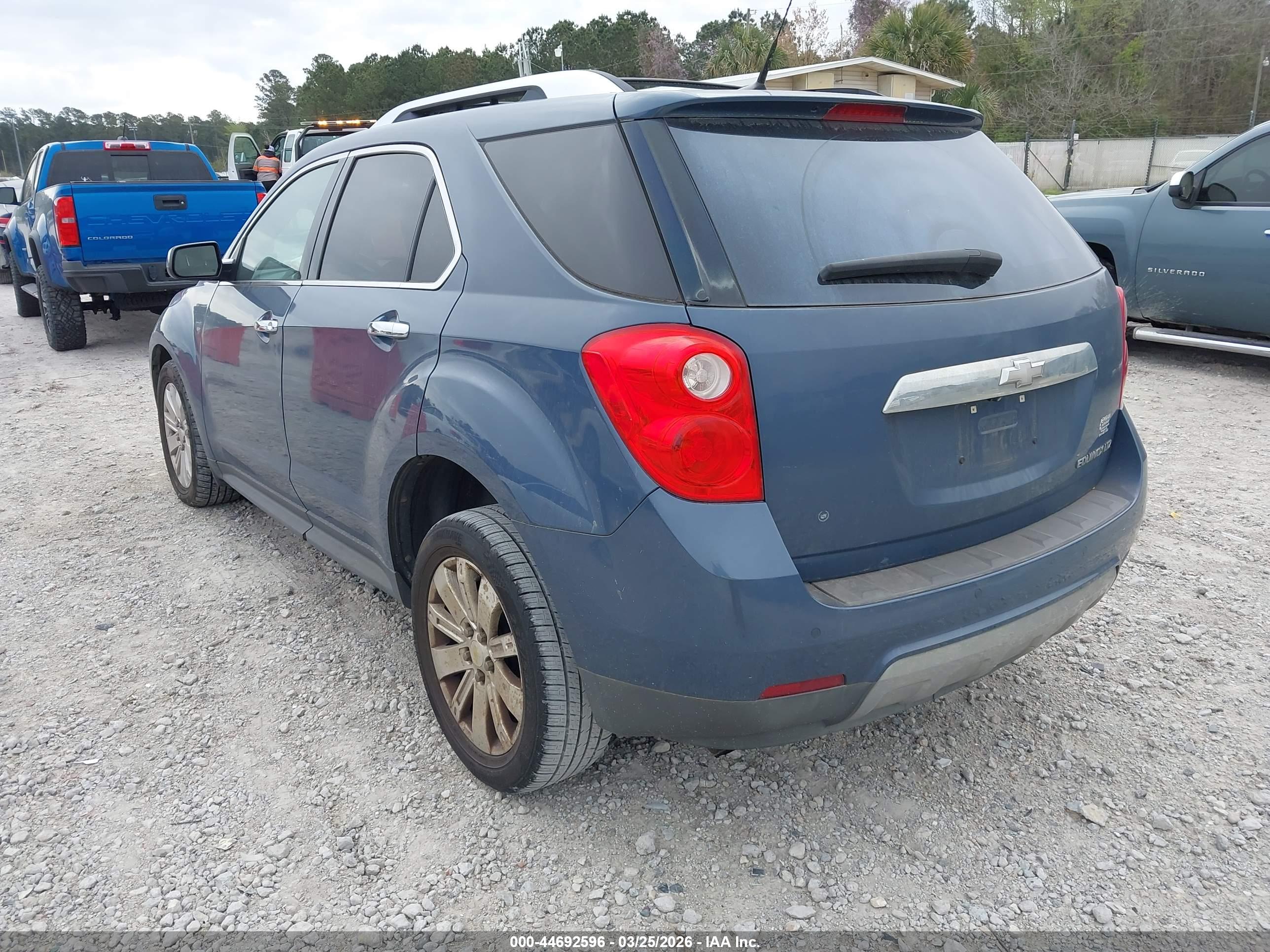 CHEVROLET EQUINOX image 3