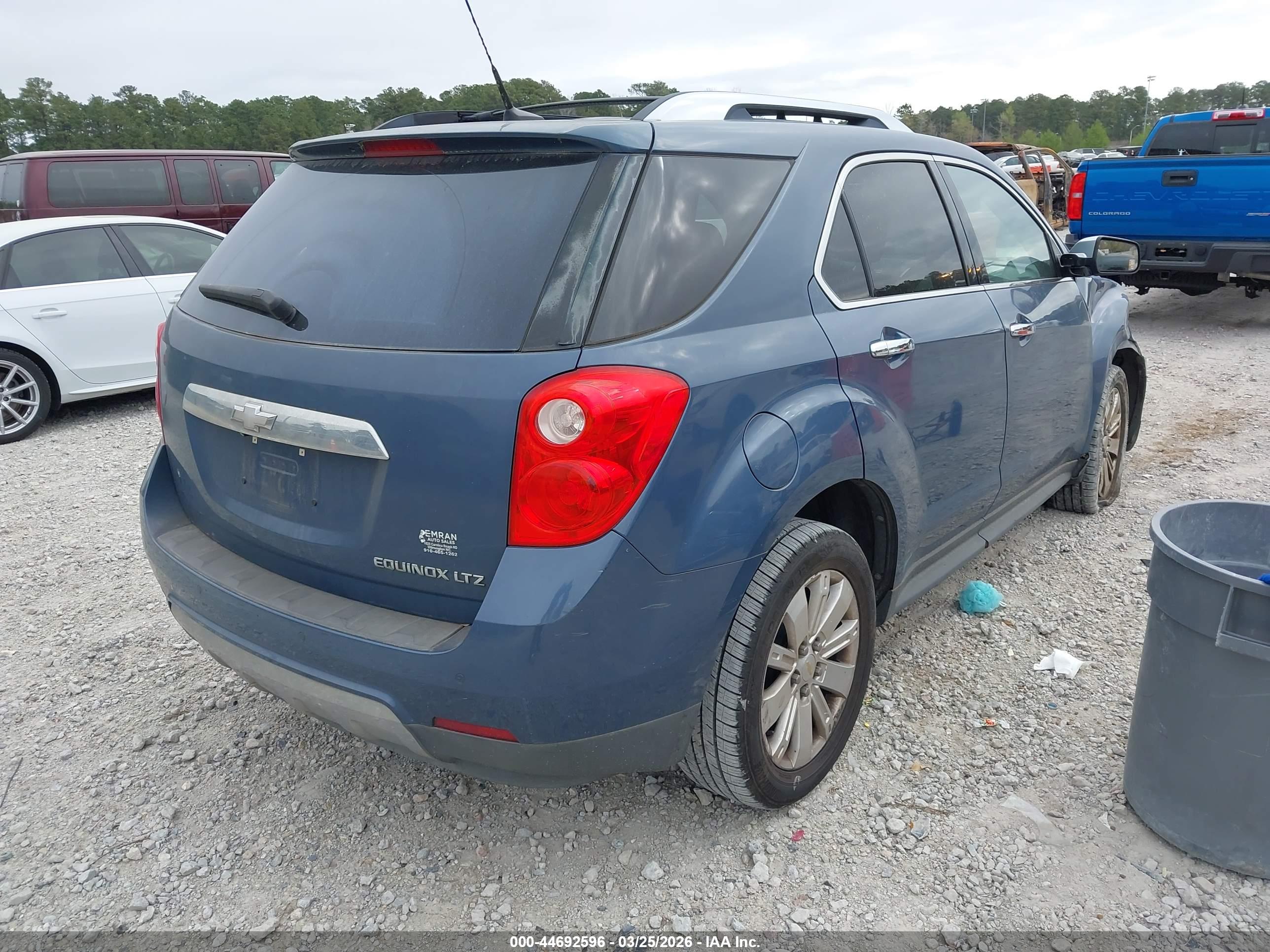 CHEVROLET EQUINOX image 4