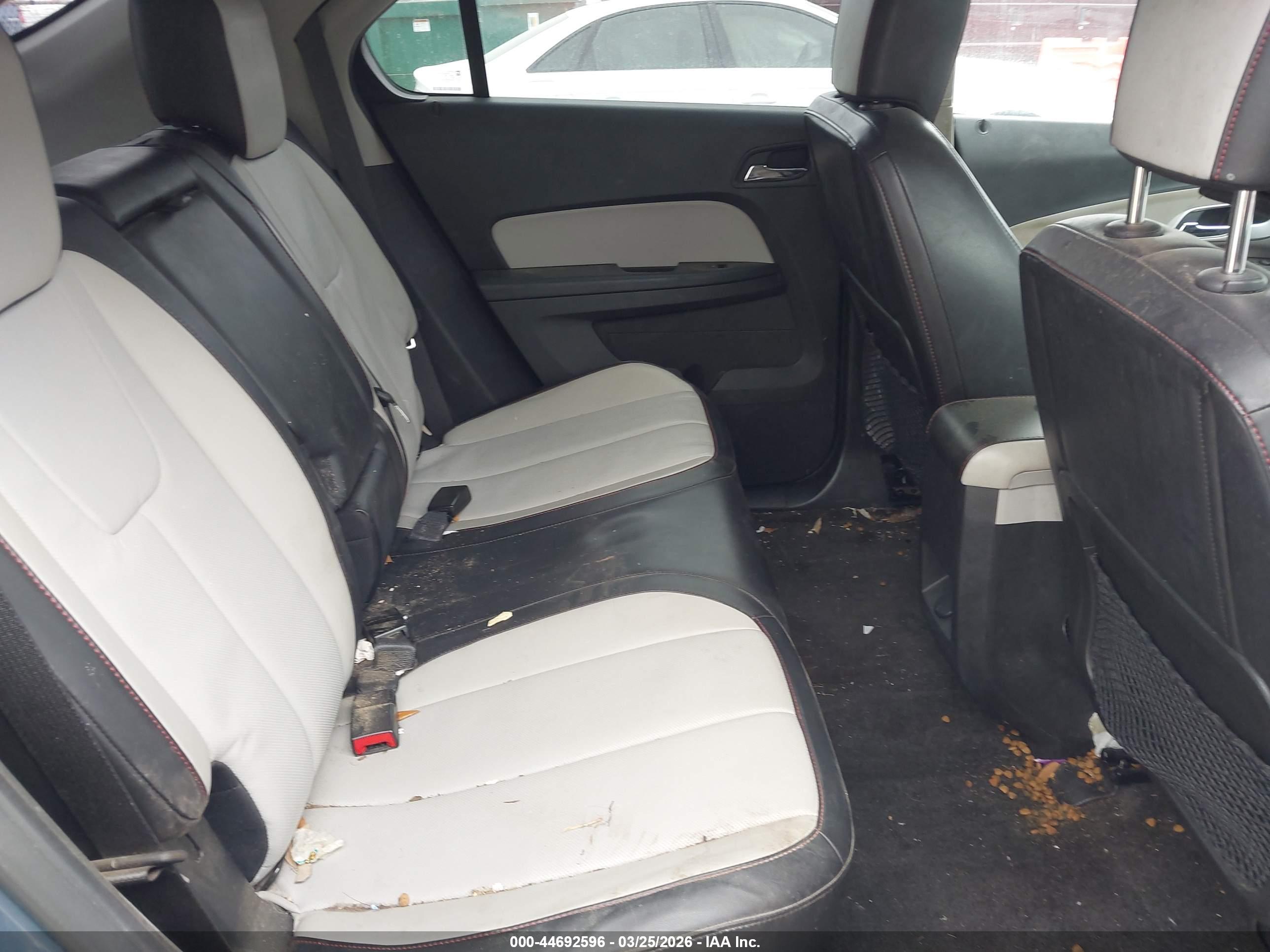 CHEVROLET EQUINOX image 8