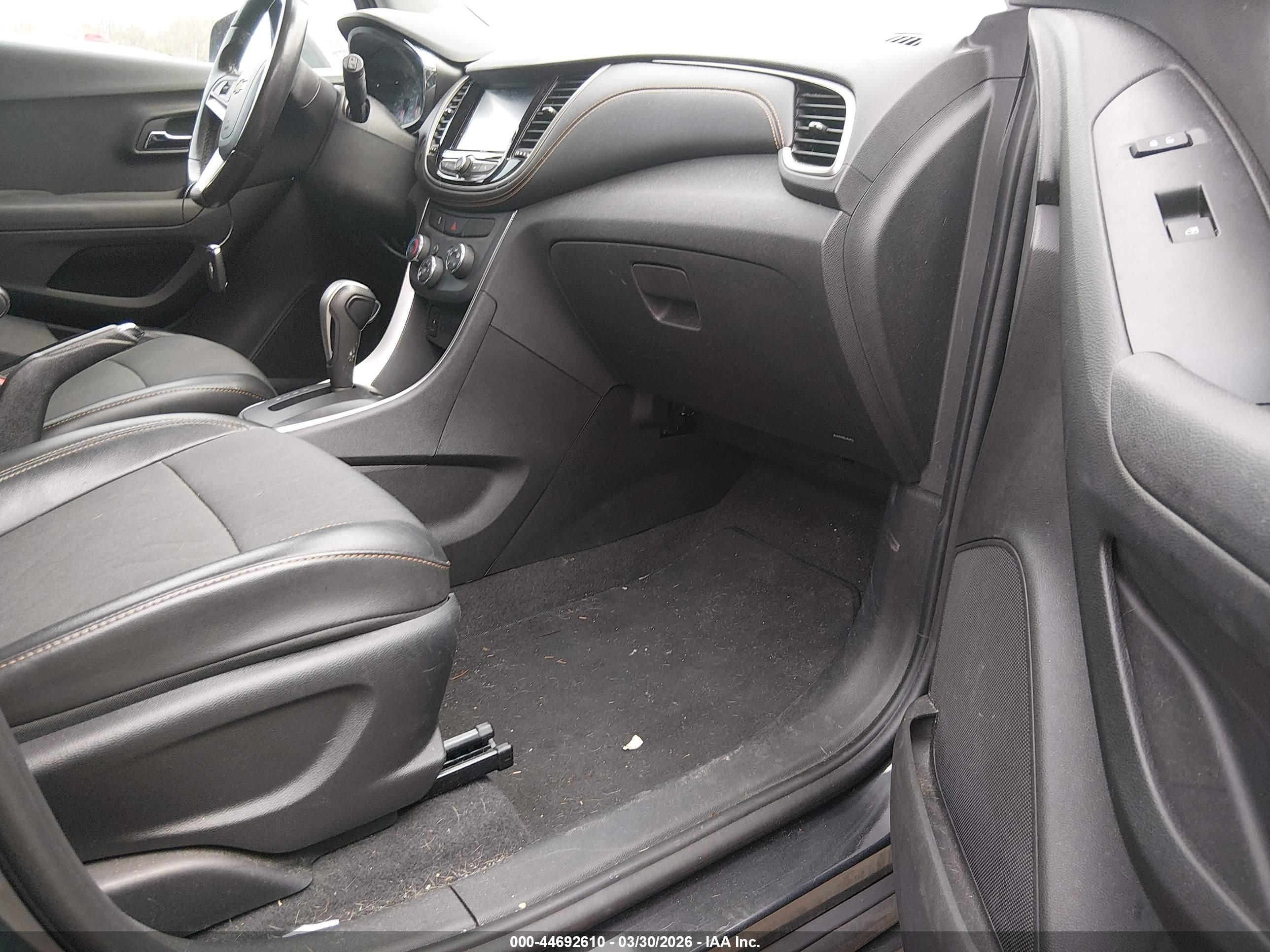 CHEVROLET TRAX image 5
