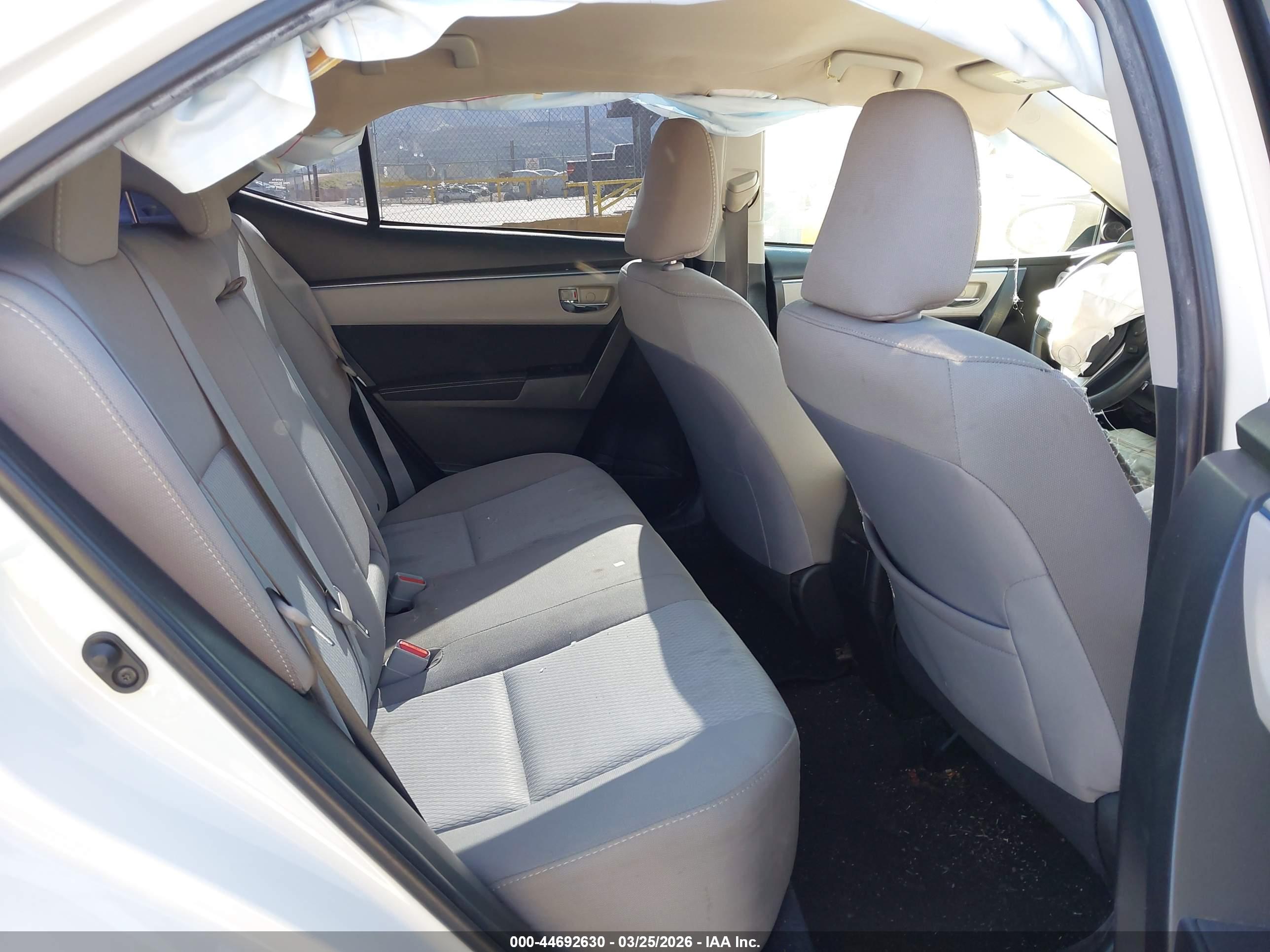 TOYOTA COROLLA image 8