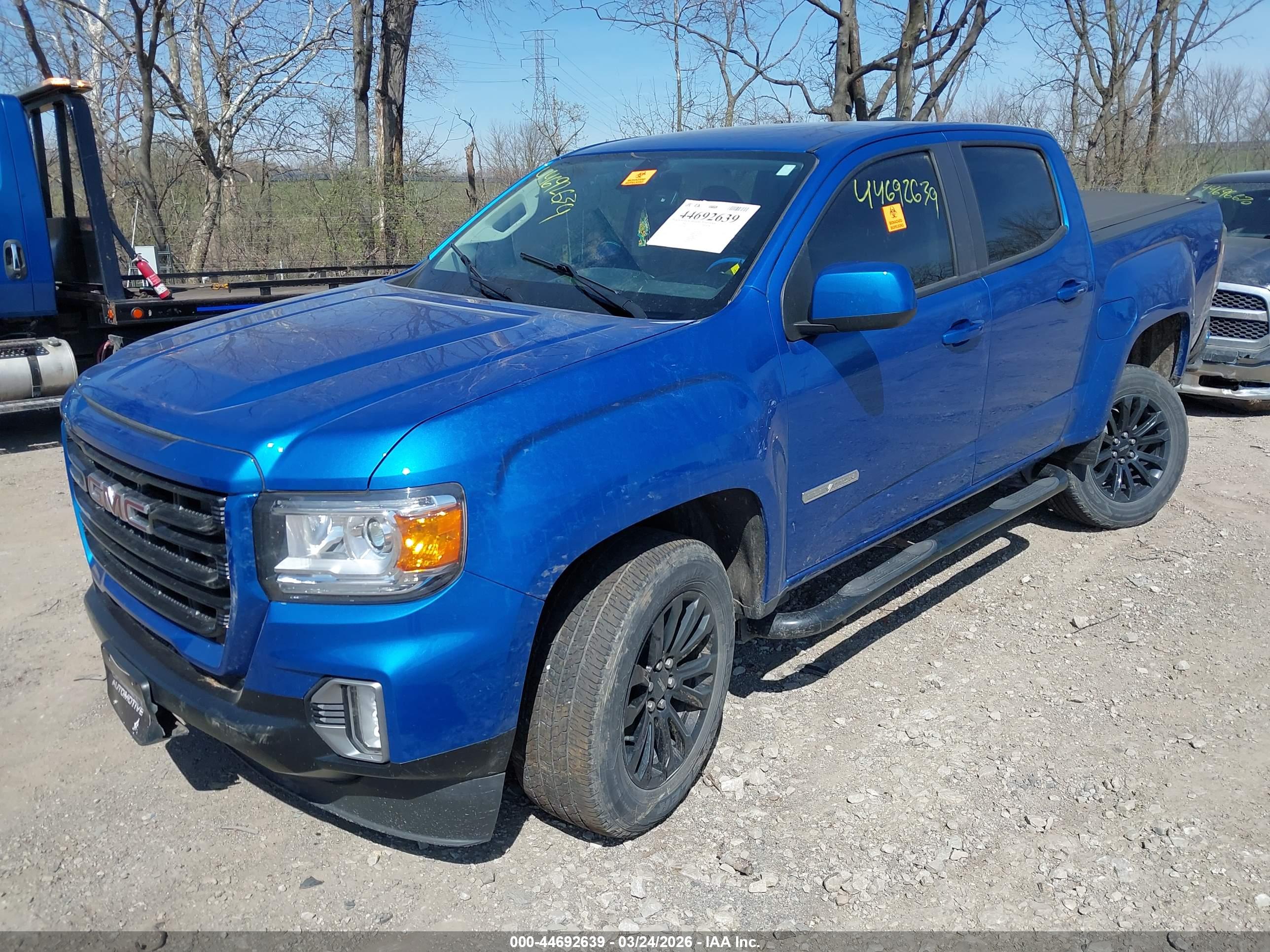 GMC CANYON image 2