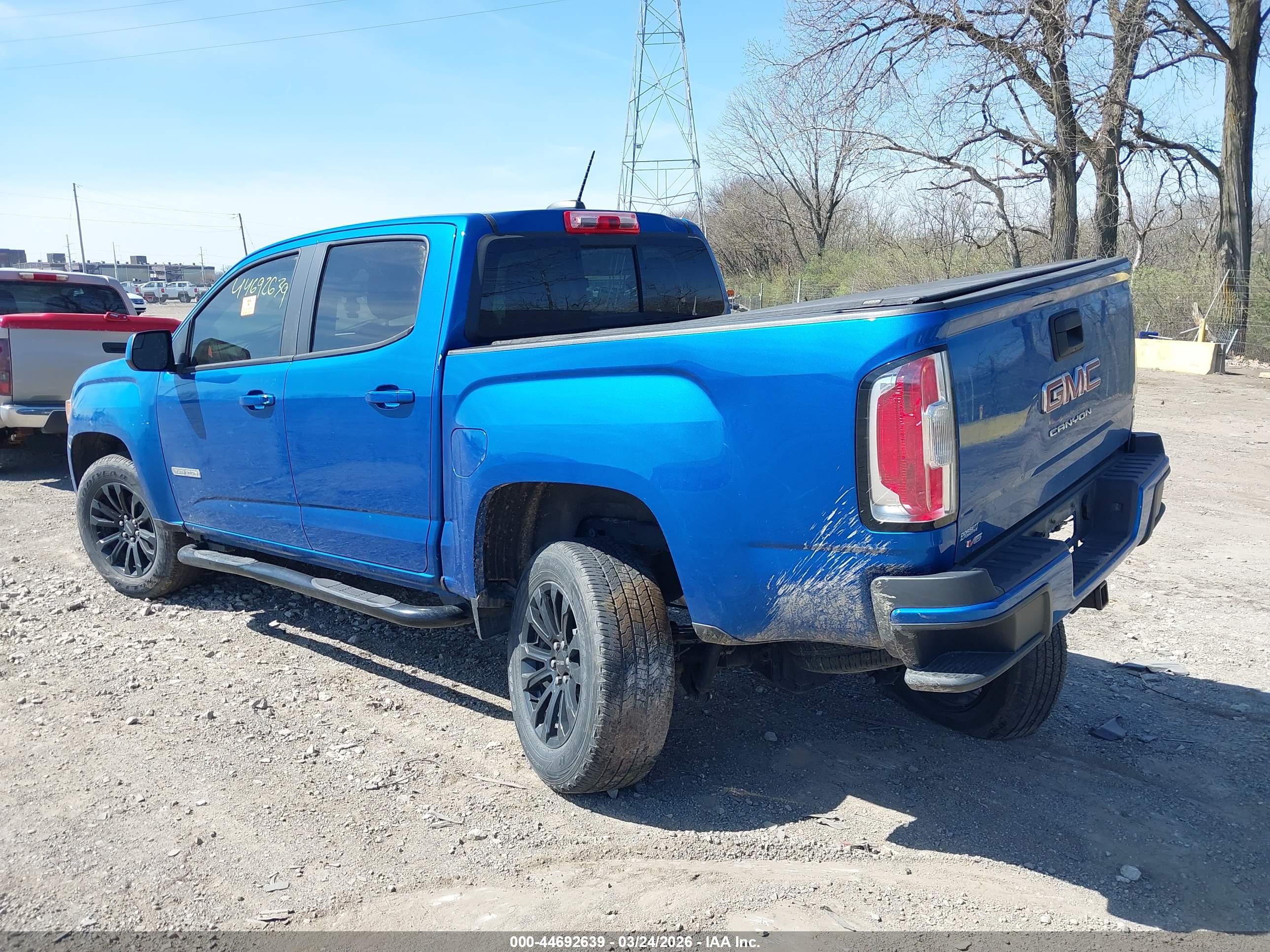GMC CANYON image 3
