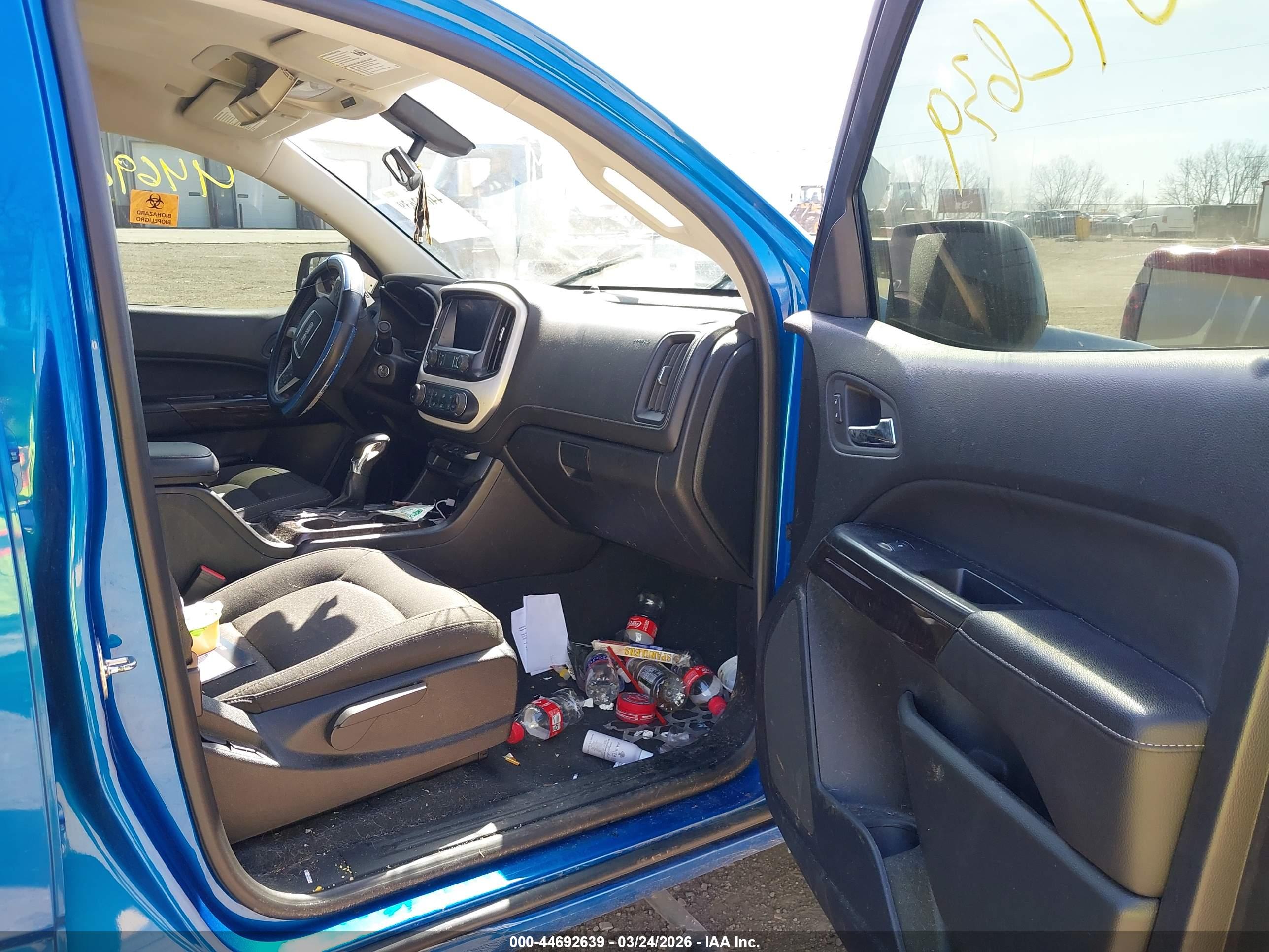 GMC CANYON image 5