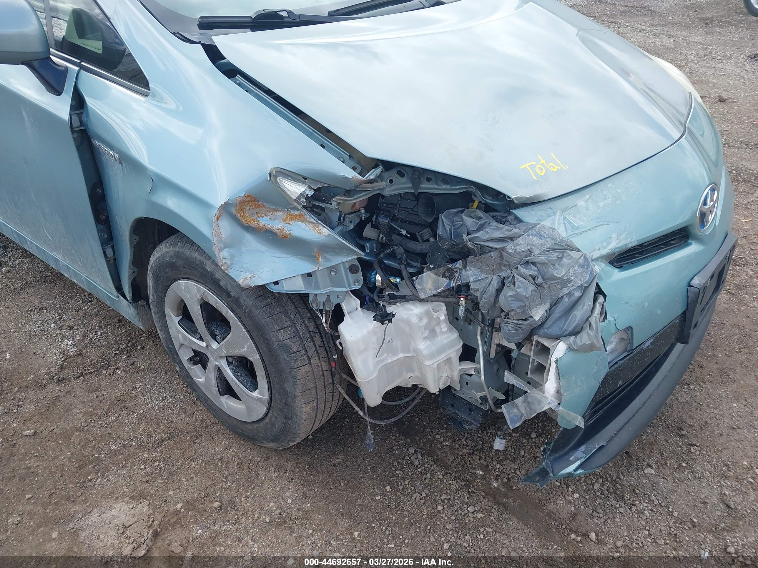 TOYOTA PRIUS image 6