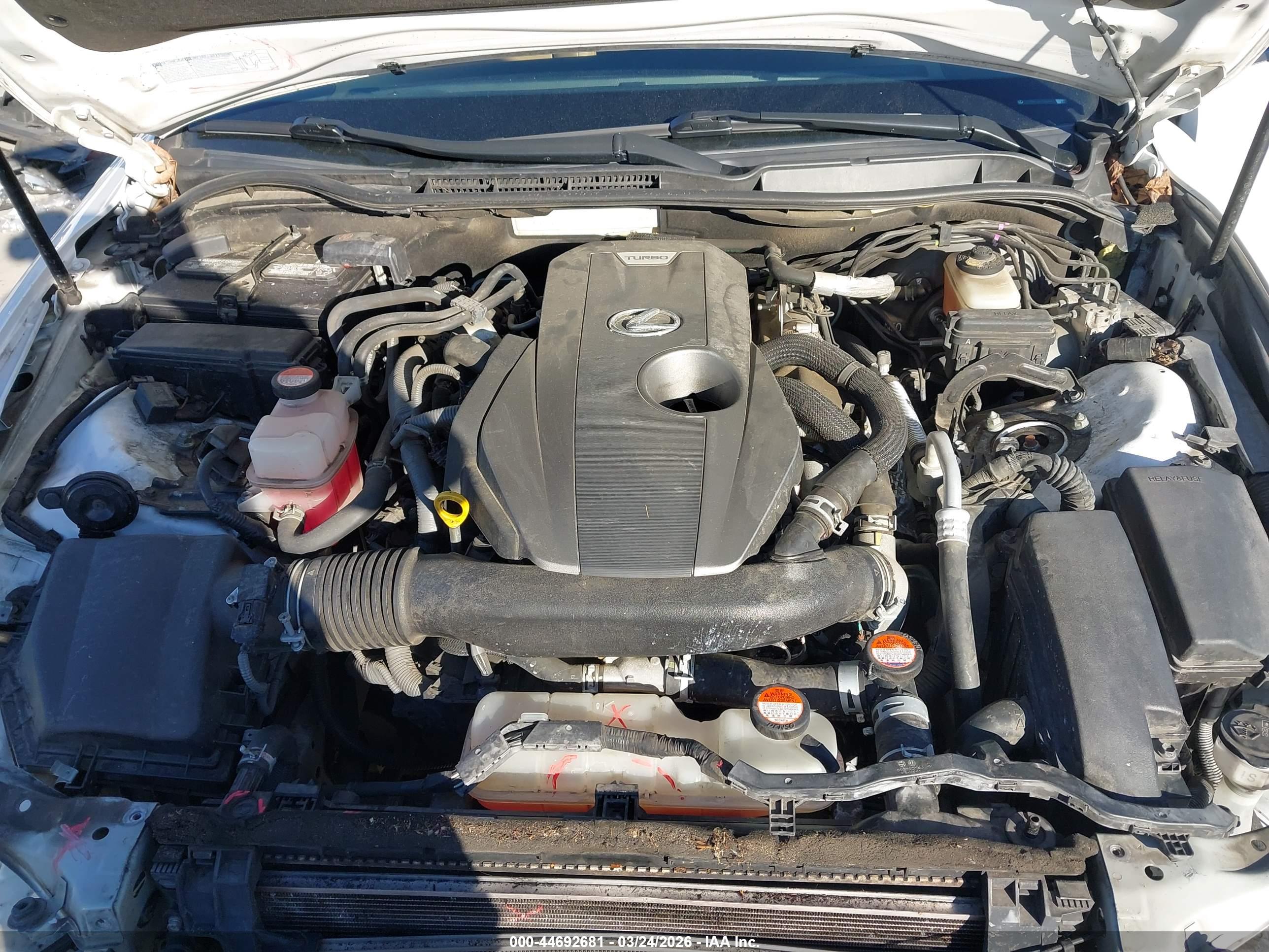 LEXUS IS image 10
