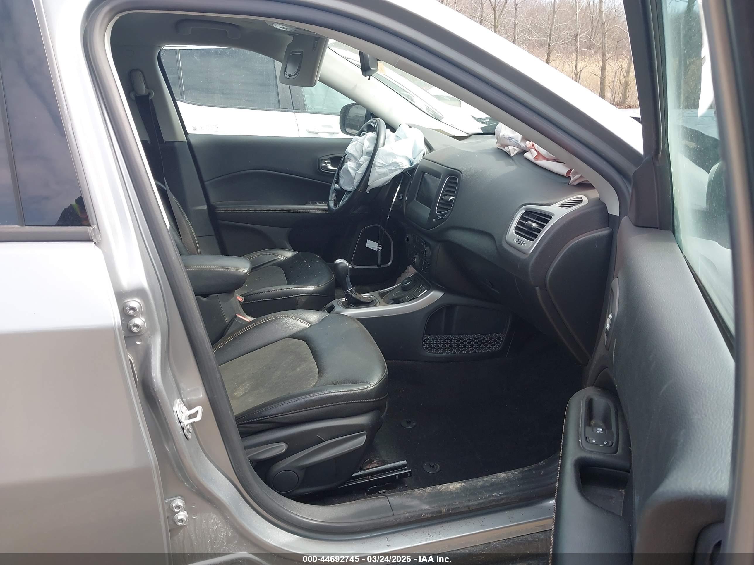 JEEP COMPASS image 5