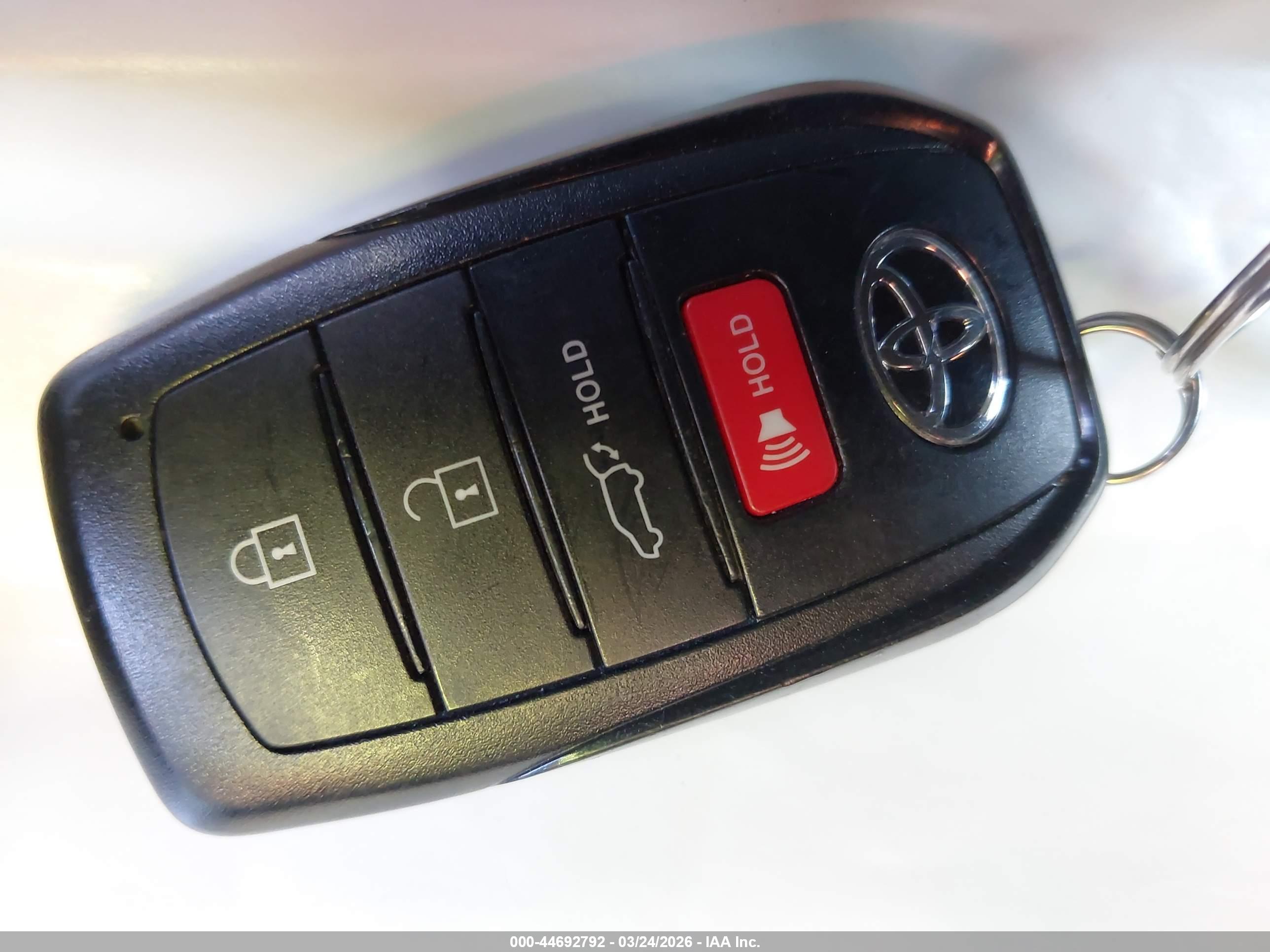 TOYOTA GRAND image 11