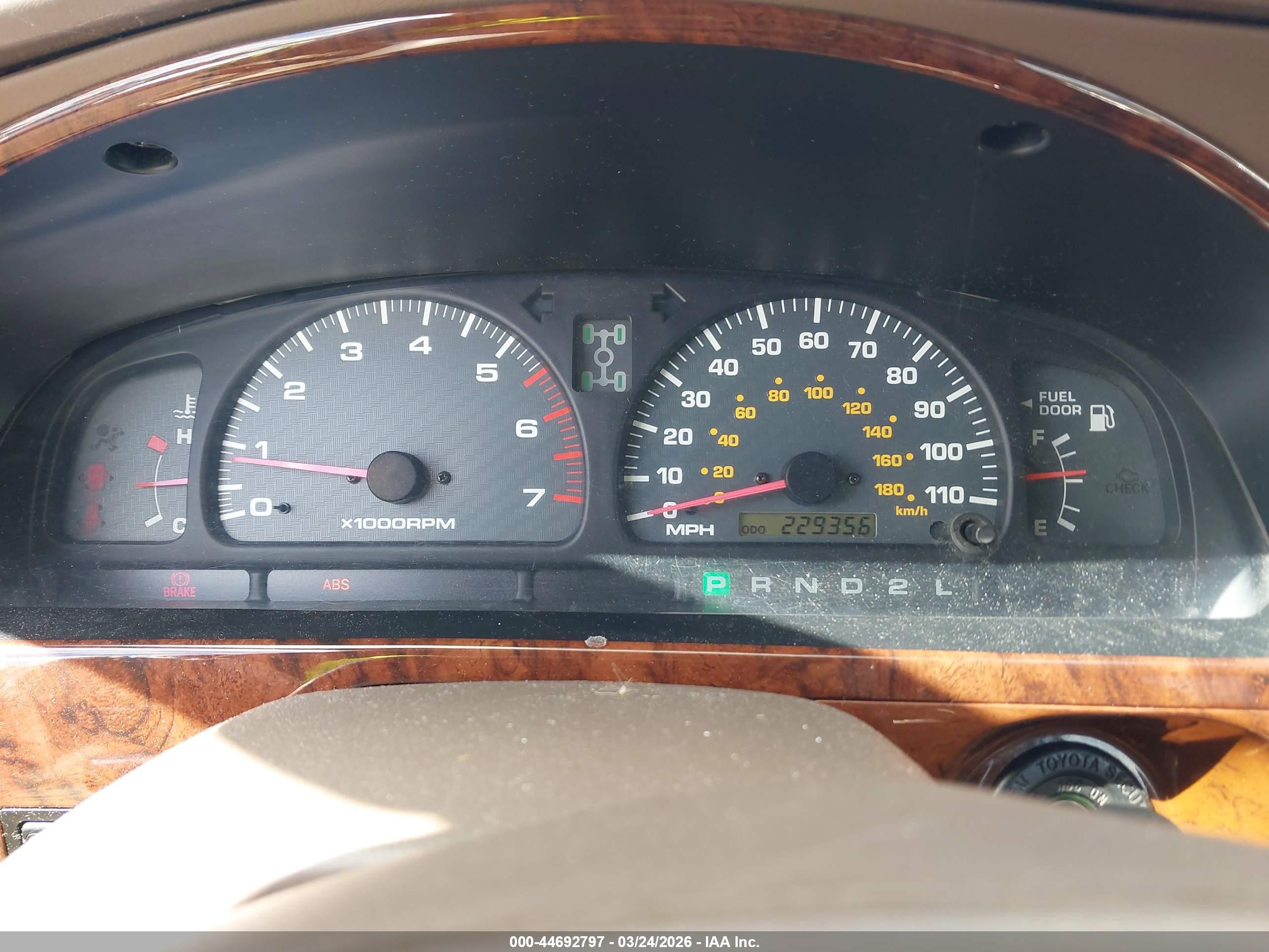 TOYOTA 4RUNNER image 7