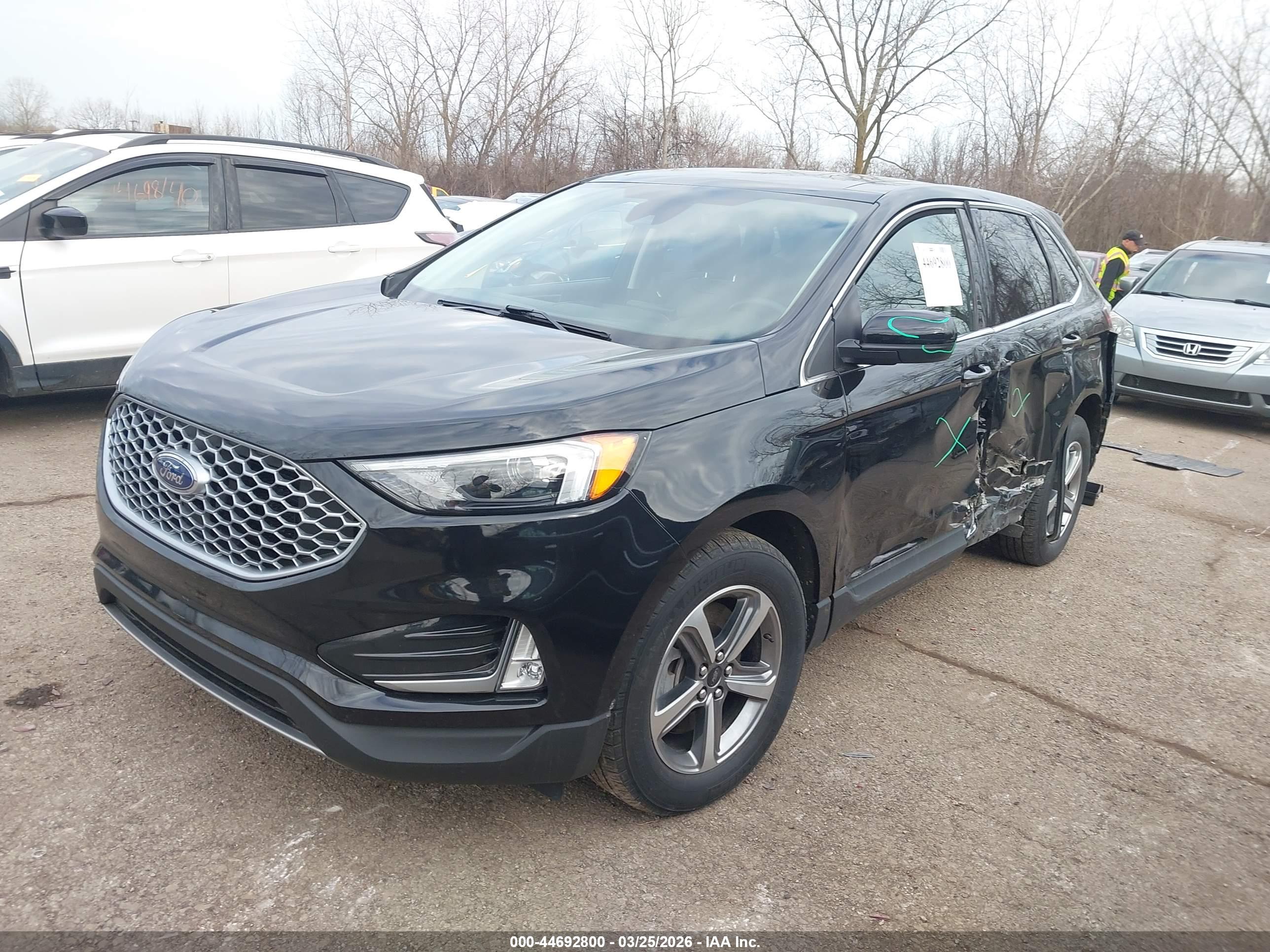 FORD EDGE image 2