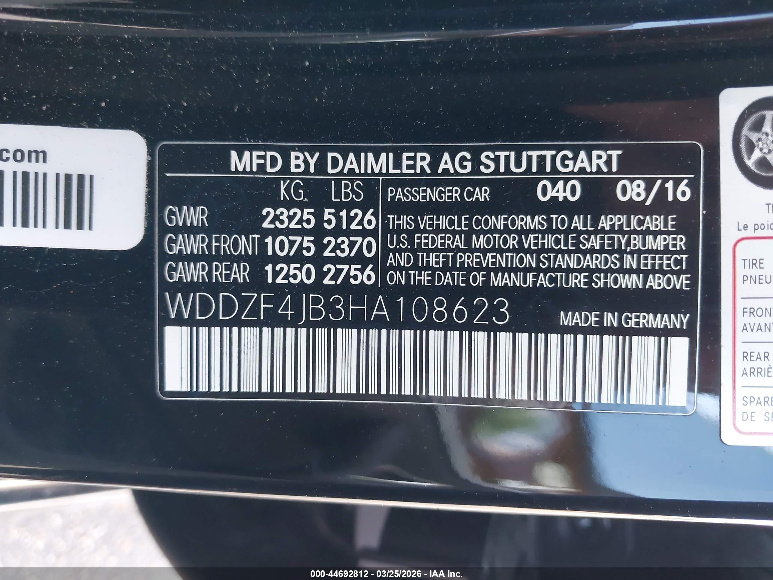 MERCEDES-BENZ E image 9