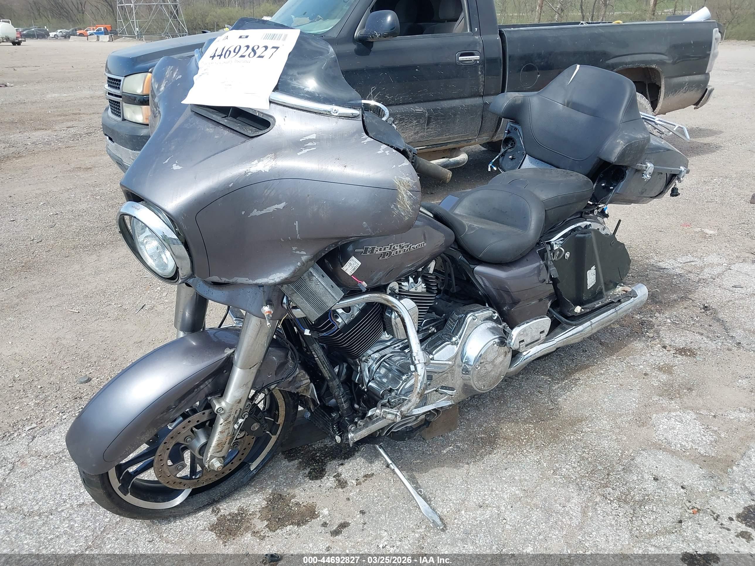 HARLEY-DAVIDSON FLHXS image 2