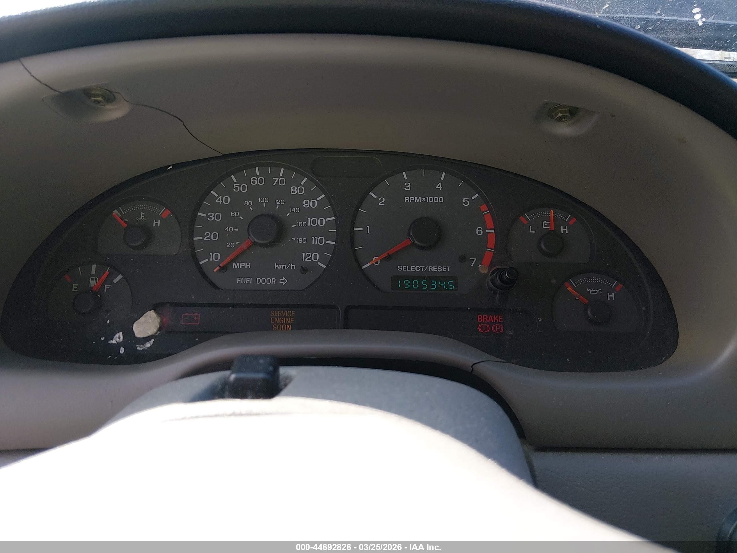 FORD MUSTANG image 7