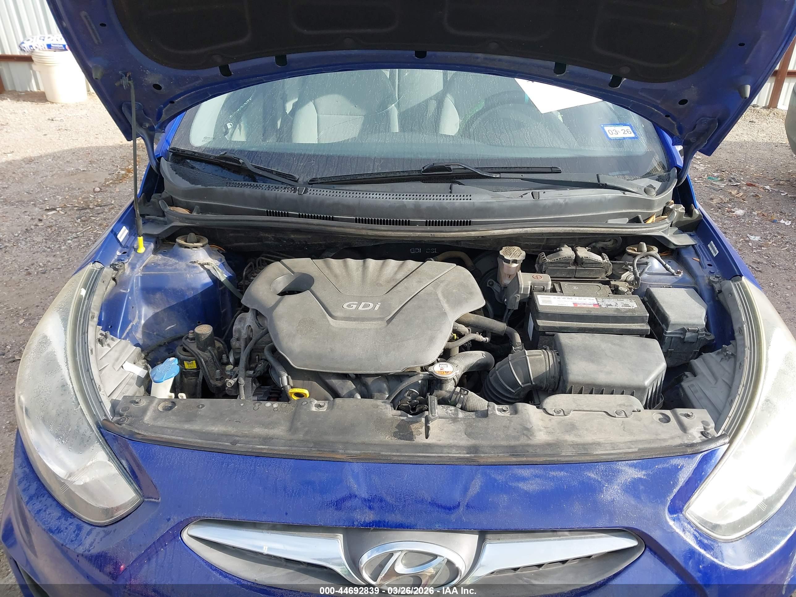 HYUNDAI ACCENT image 10