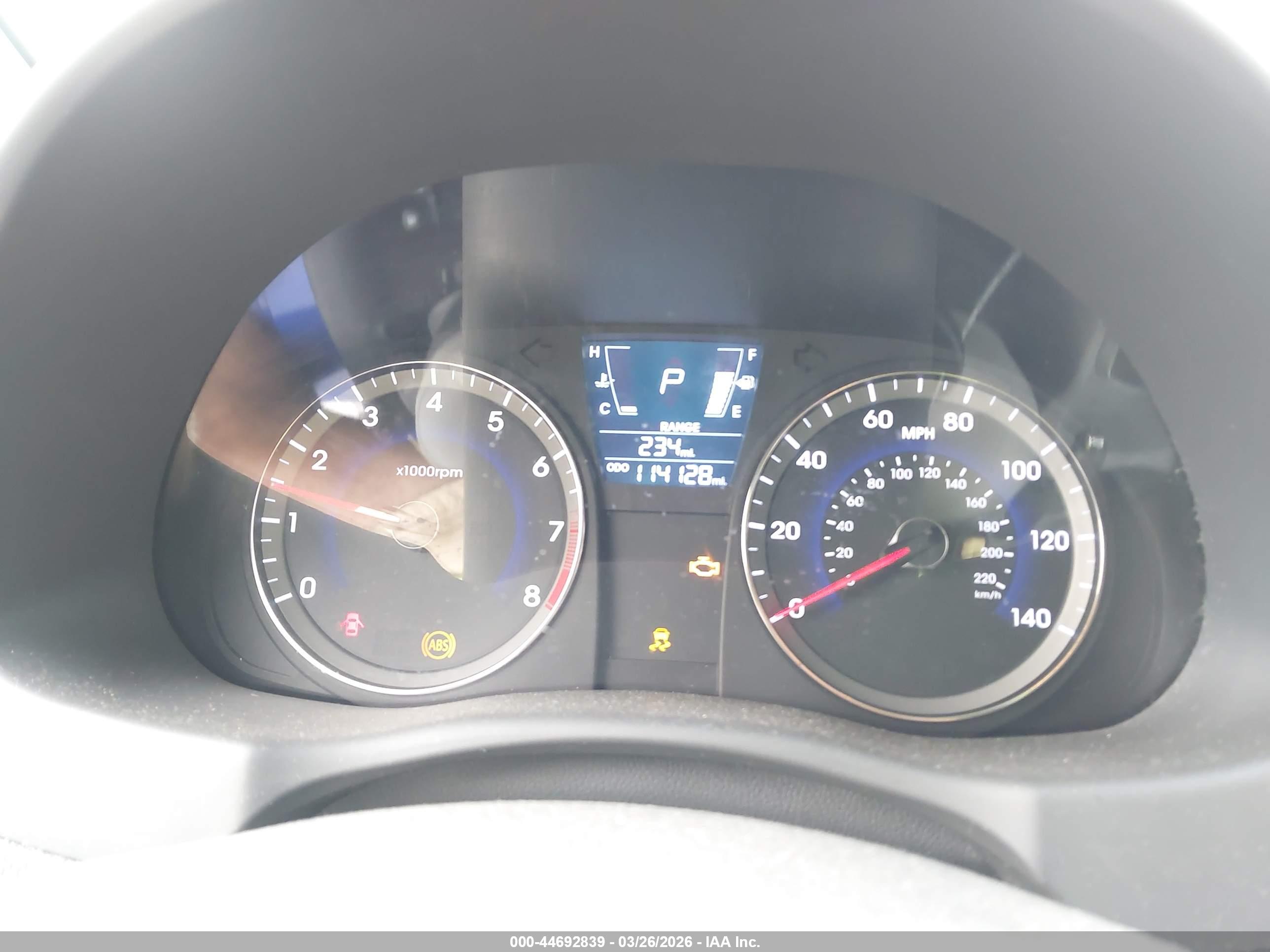 HYUNDAI ACCENT image 7