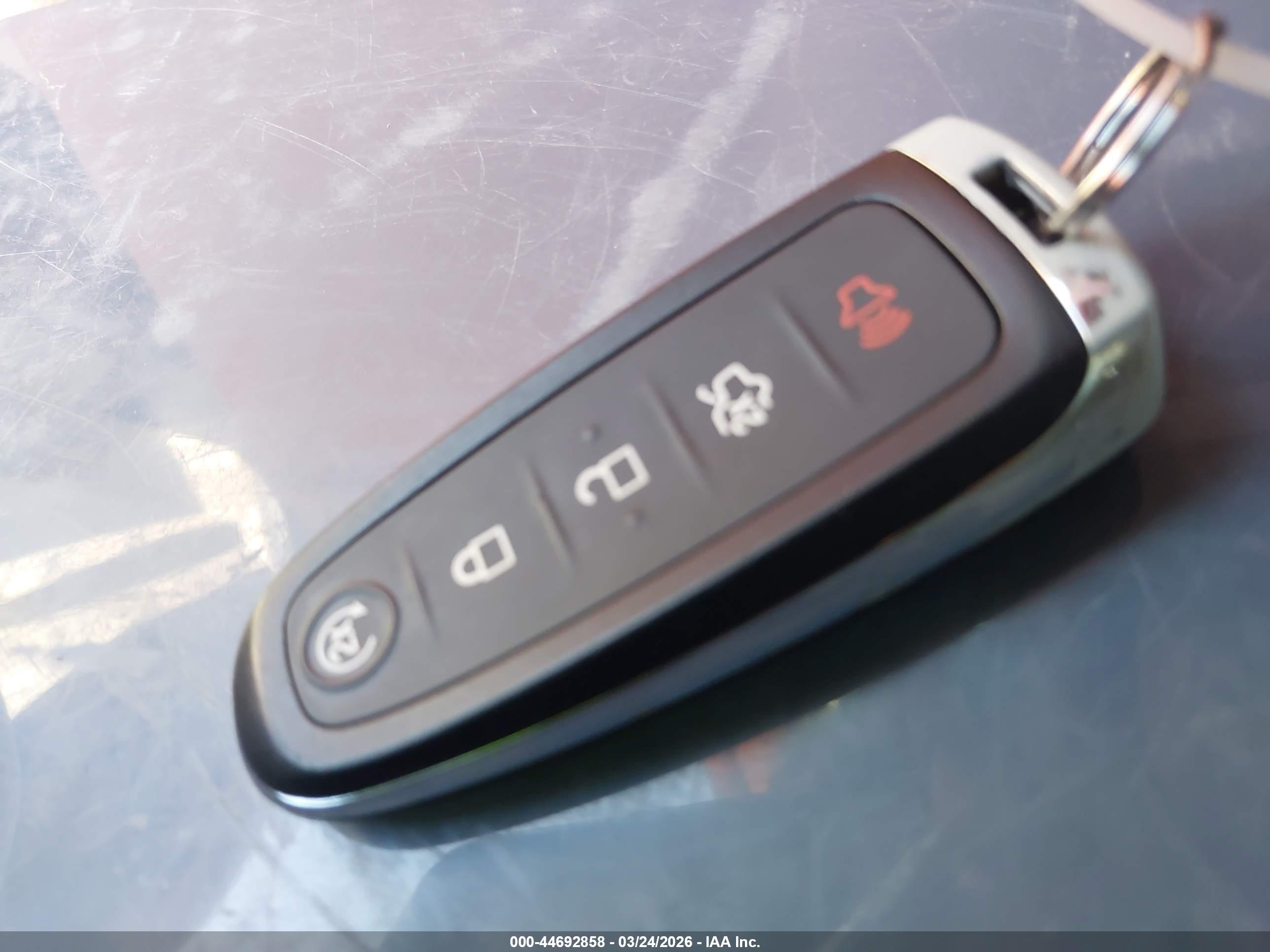 FORD TAURUS image 11
