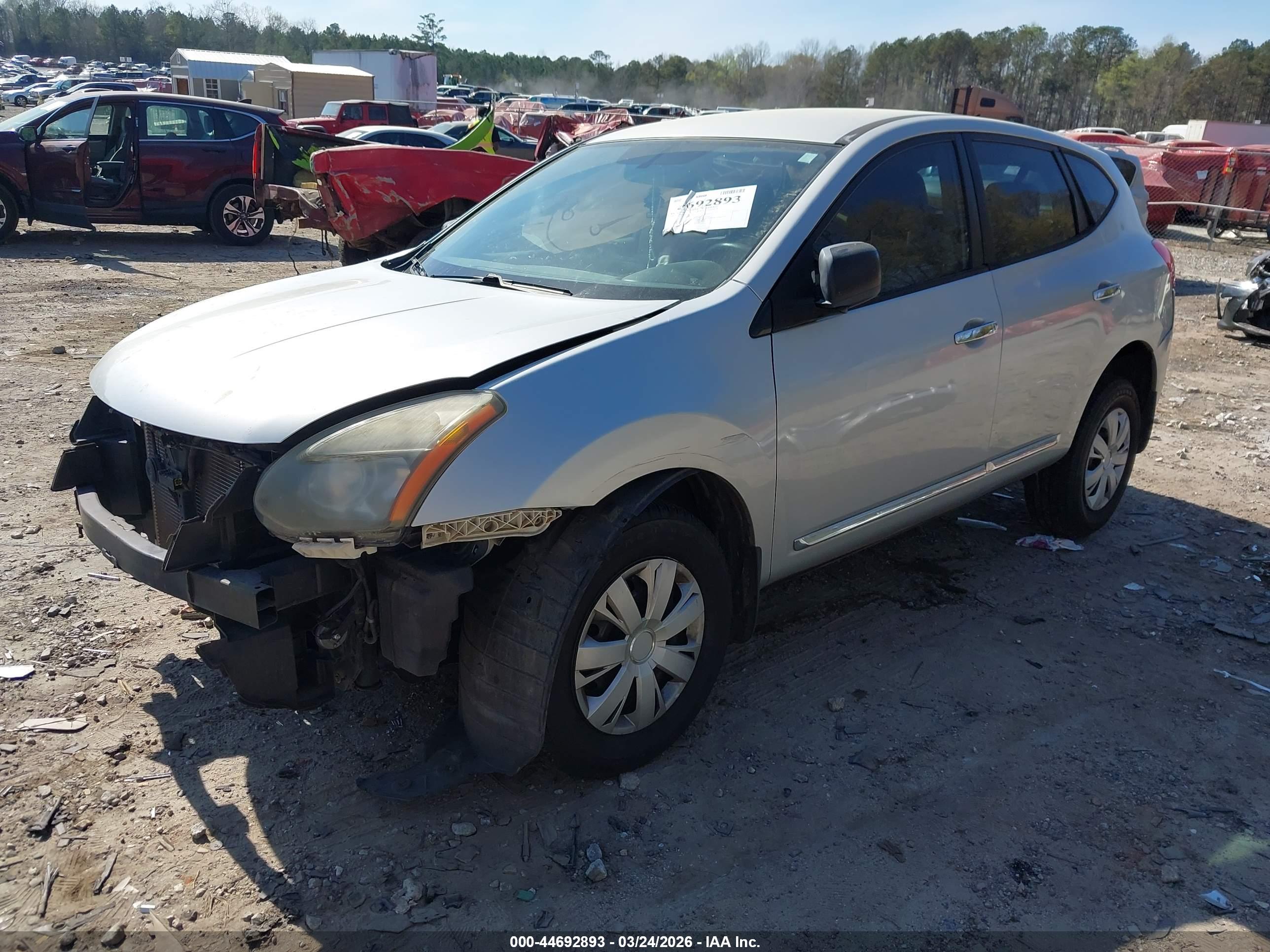 NISSAN ROGUE image 2