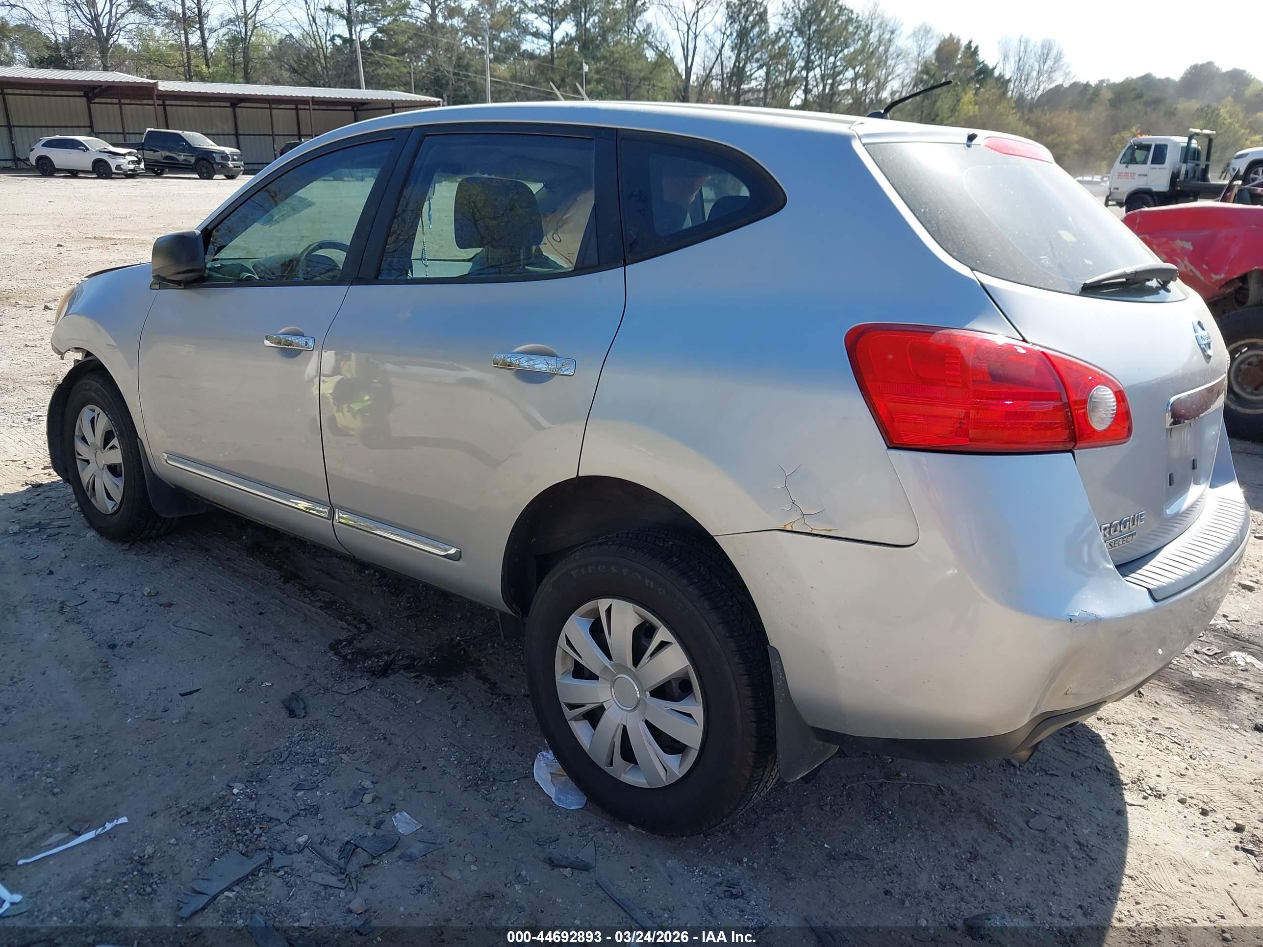 NISSAN ROGUE image 3