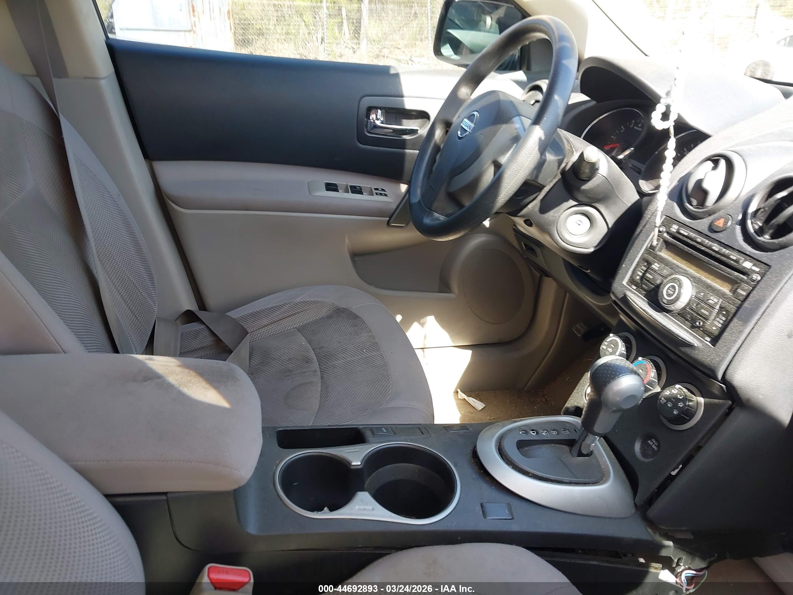 NISSAN ROGUE image 5