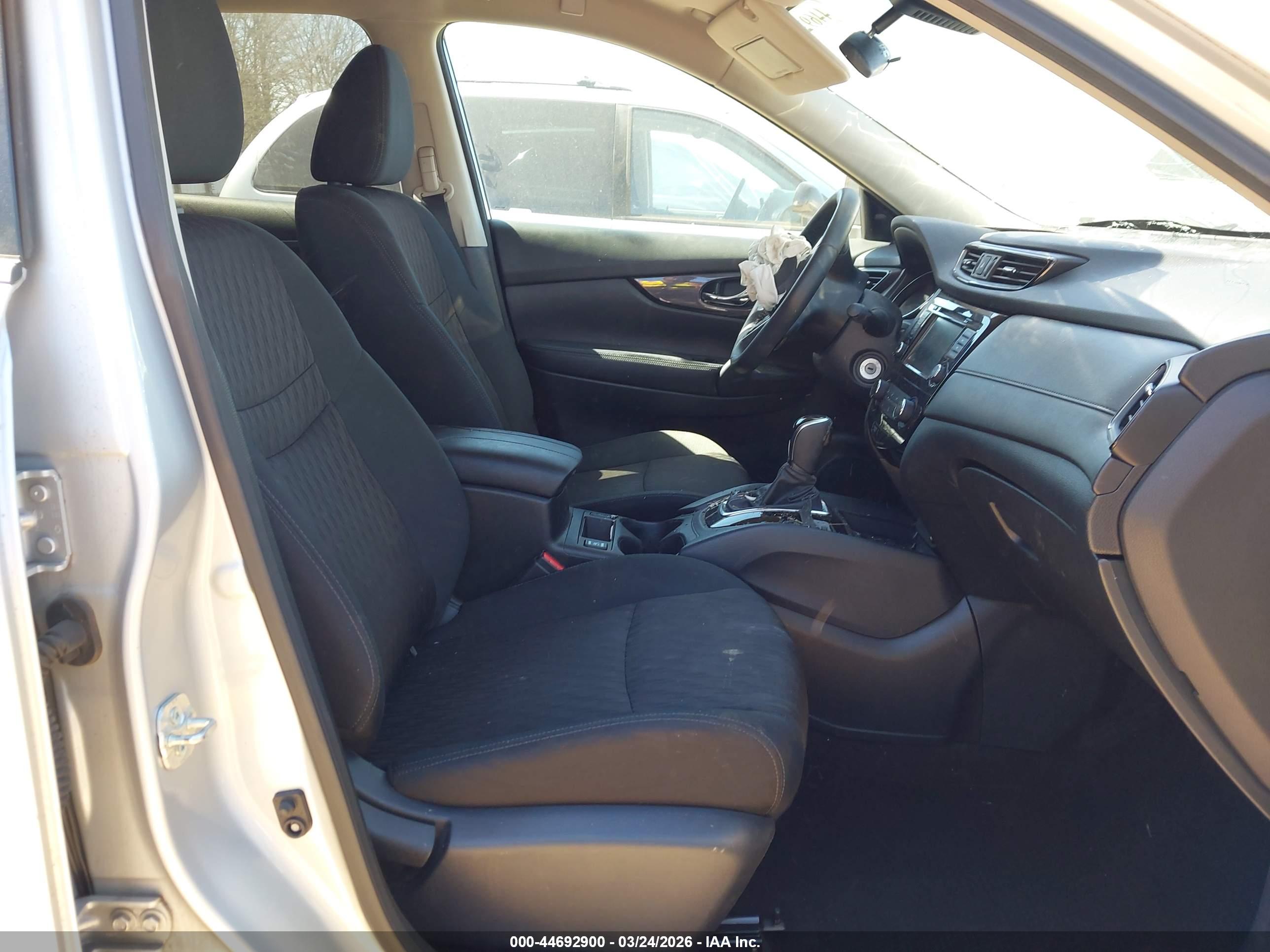 NISSAN ROGUE image 5