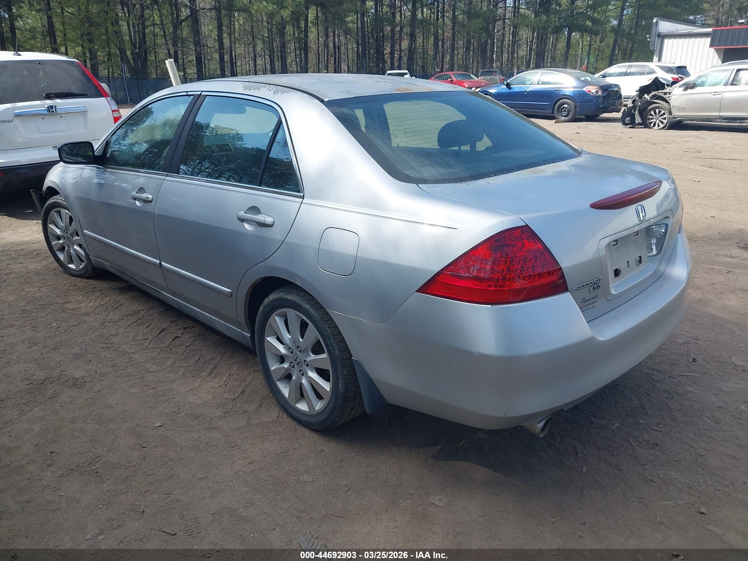 HONDA ACCORD image 3